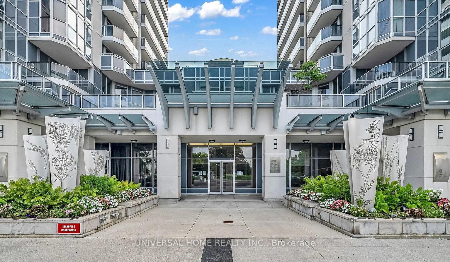 5793 Yonge Street Unit 508 photo 2