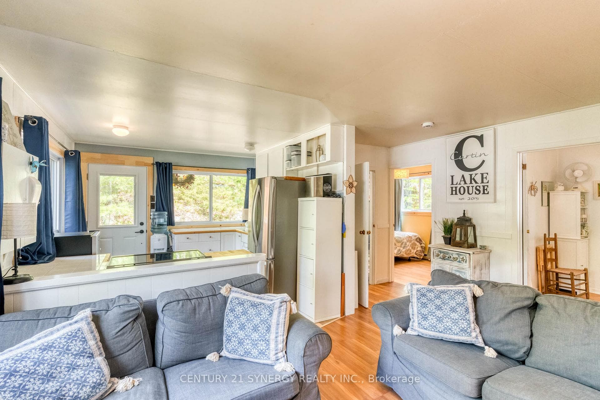 664 Raby Road photo 24