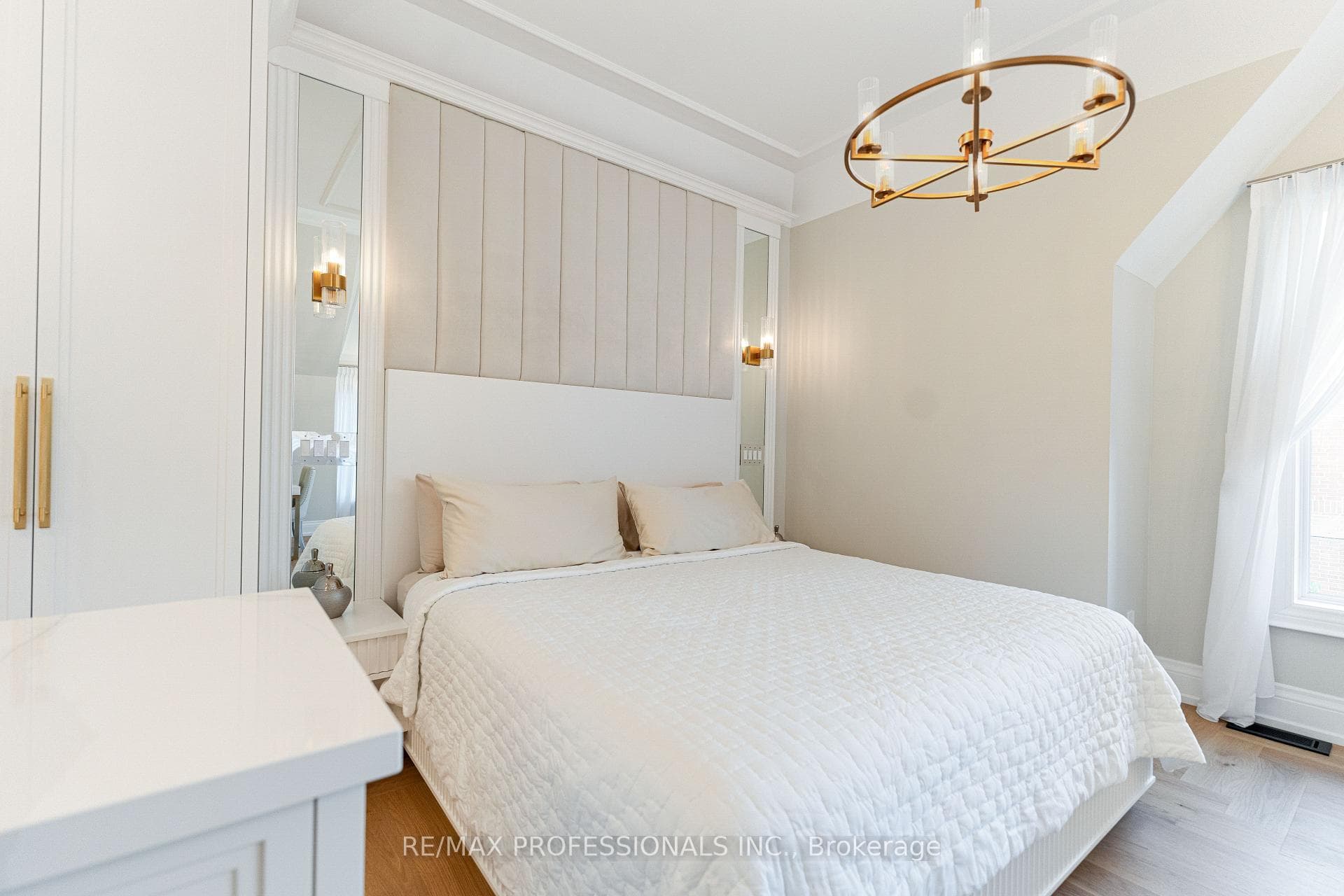 161 The Kingsway N/A photo 30