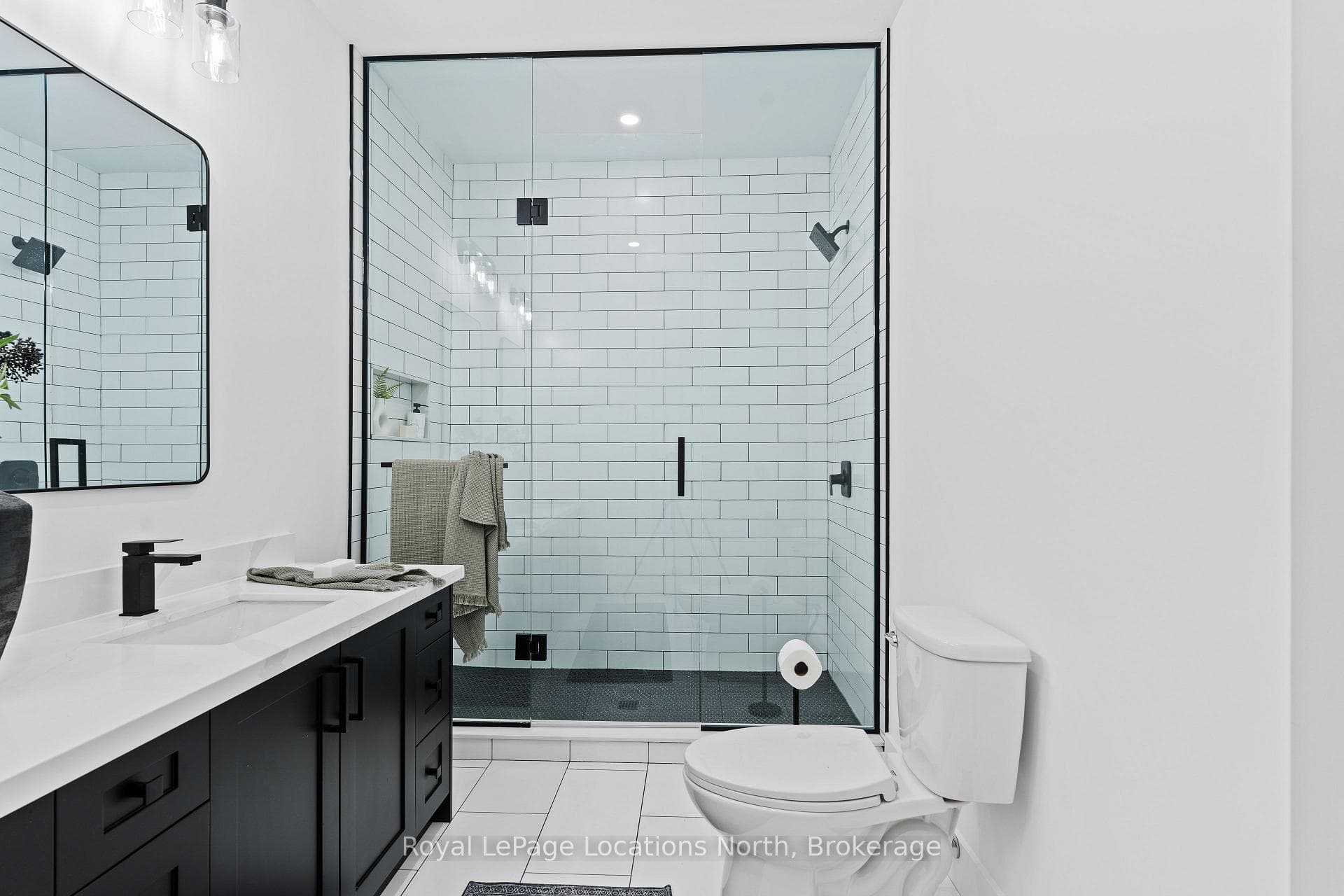 Main floor ensuite