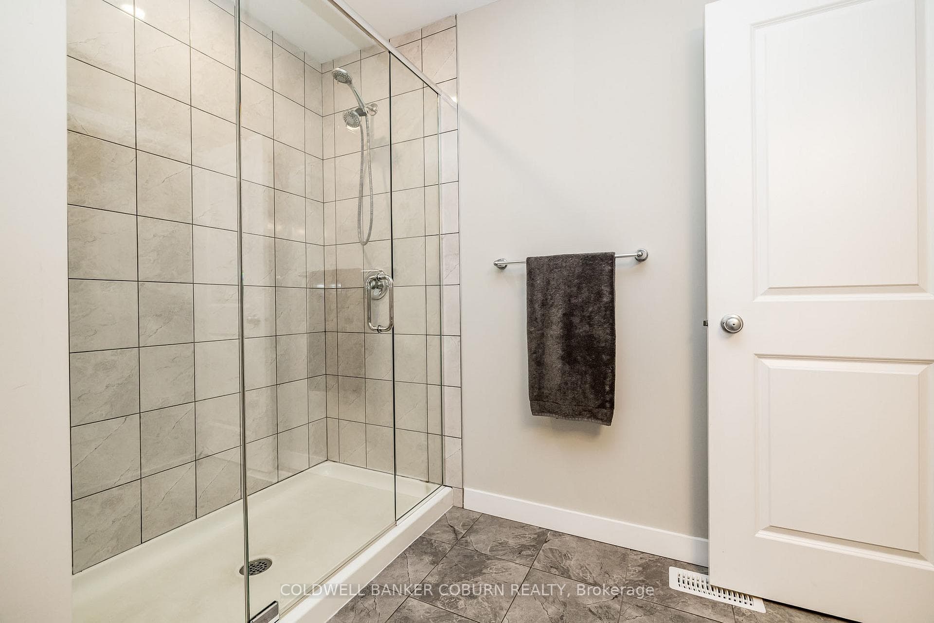 161 Jardiniere Street photo 28