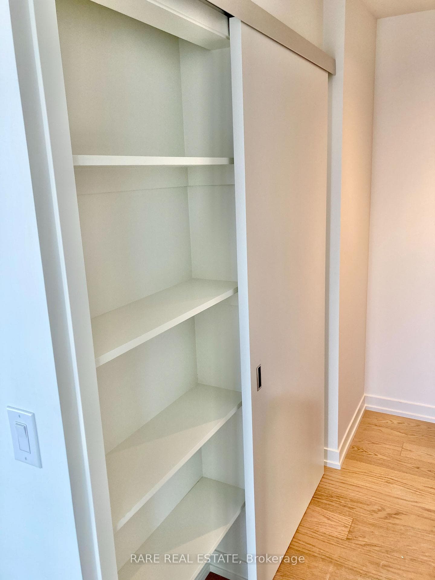 15 Lower Jarvis Street Unit 1412 photo 8