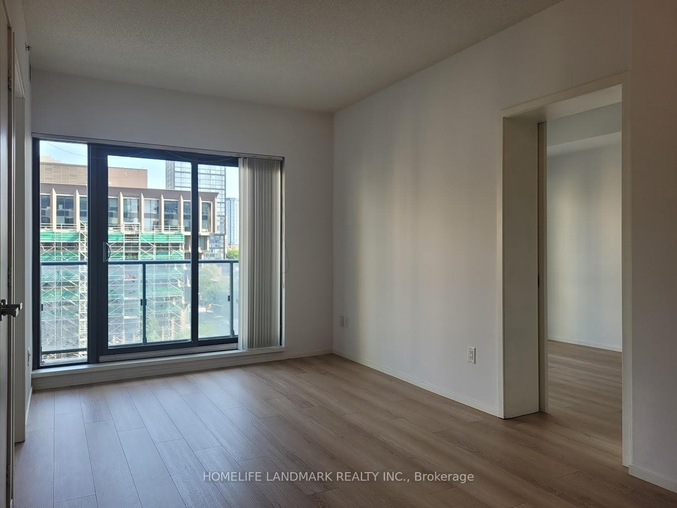 159 Dundas Street Unit 908 photo 2