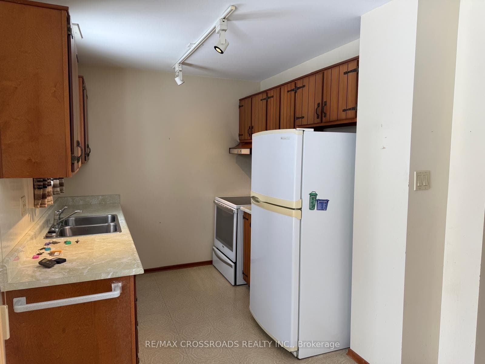 57 Sir Constantine Drive photo 15