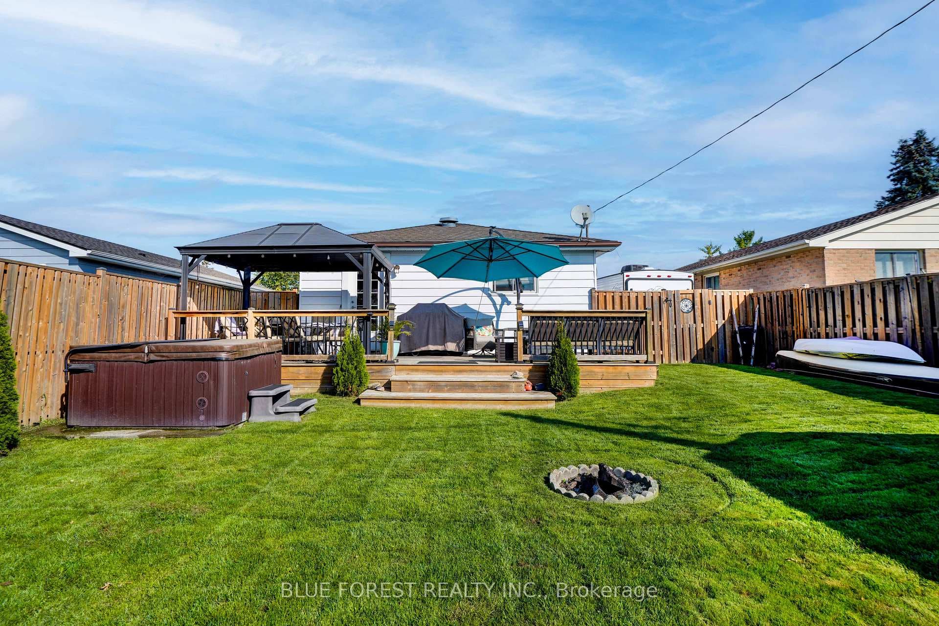 15 Paddon Street photo 34