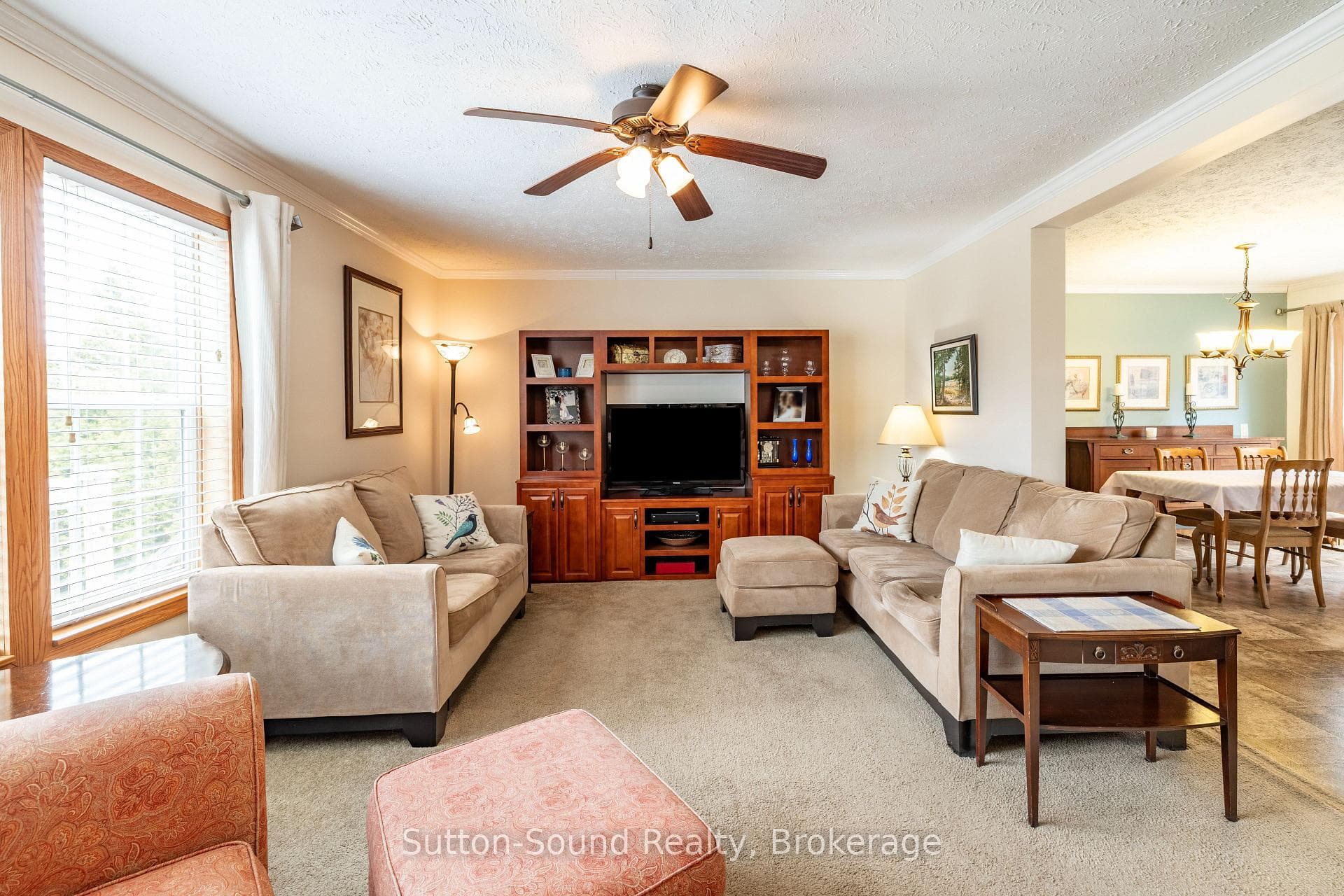 21 Cardinal Avenue photo 4