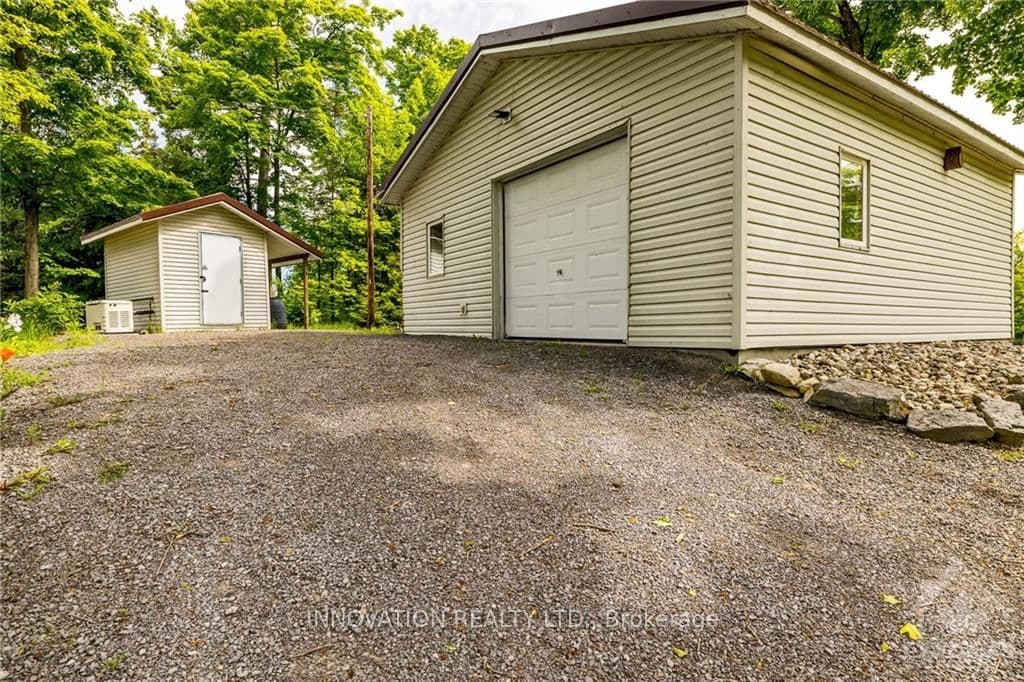 630 PETER'S POINT Road photo 28