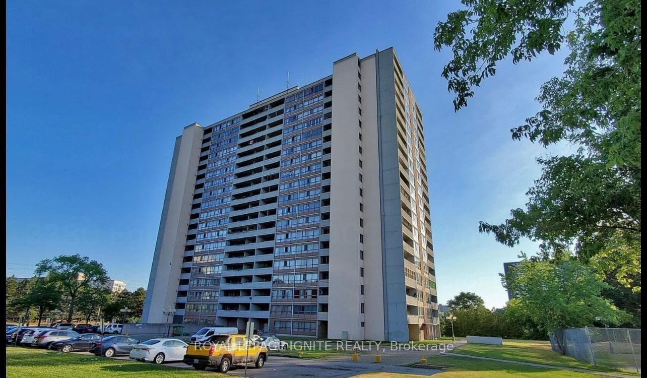 3380 Eglinton Avenue Unit 905 photo 1