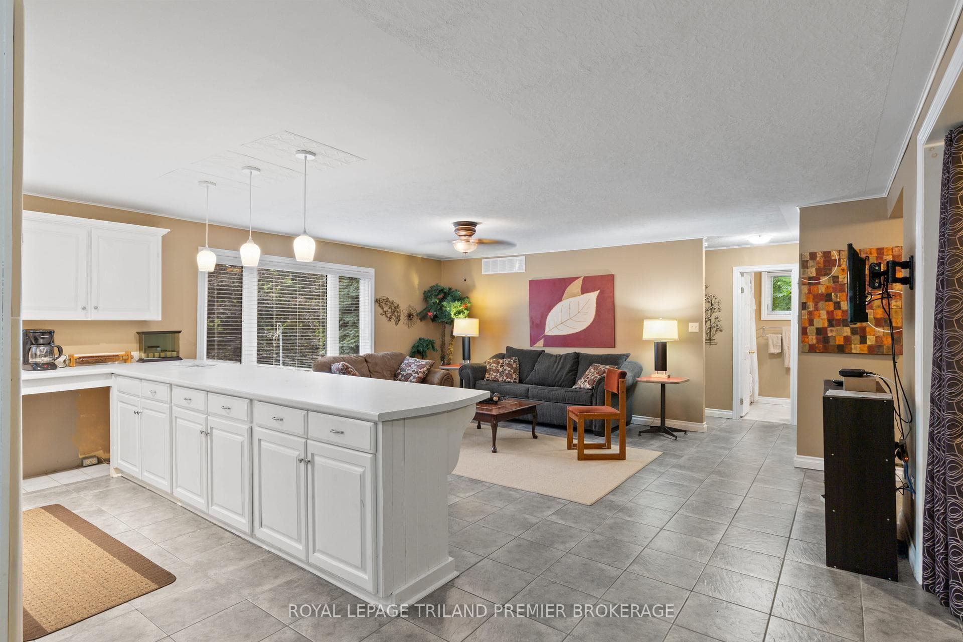 7710 Clayton Street photo 24