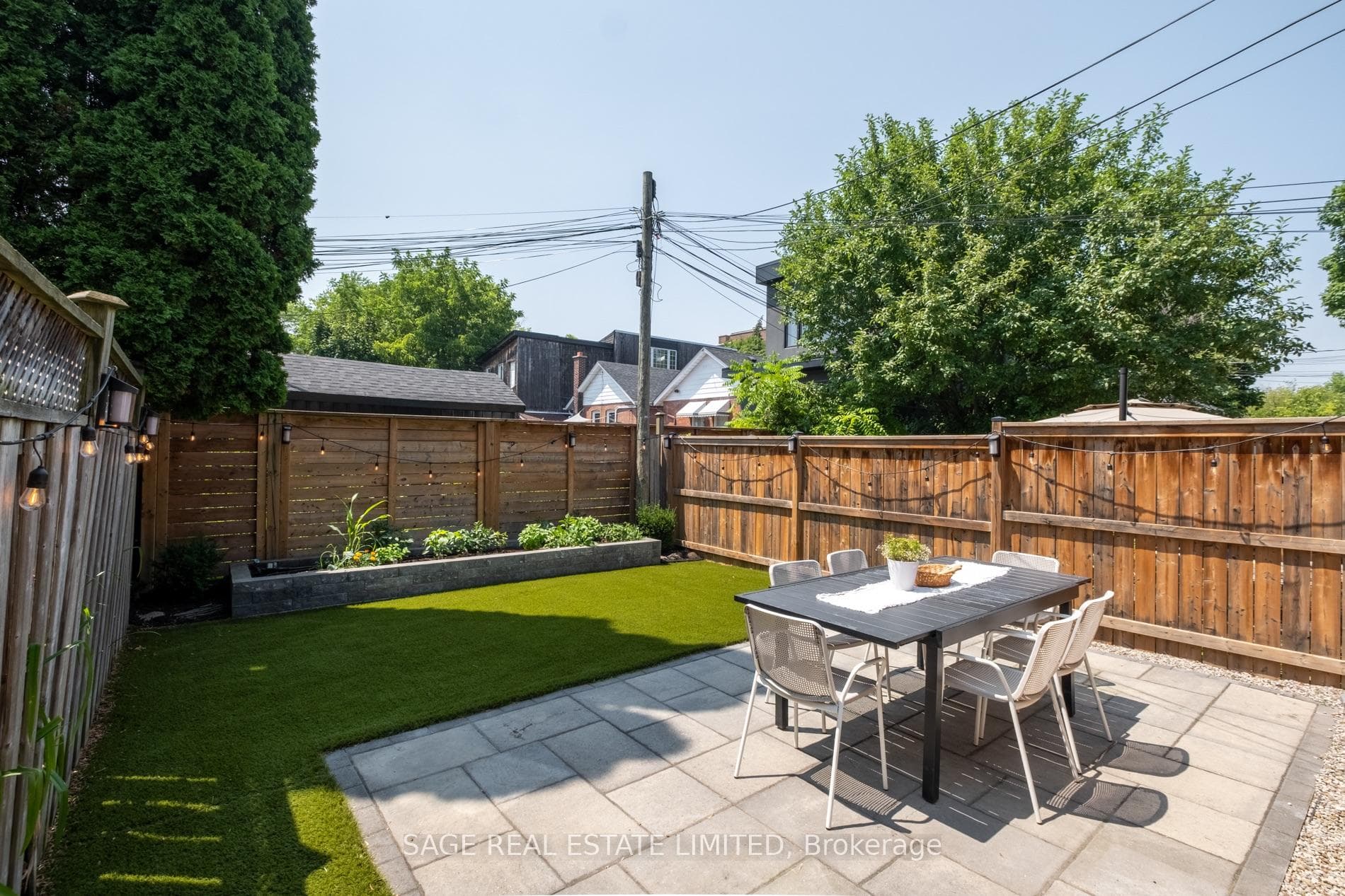 Lower patio, turf & planters