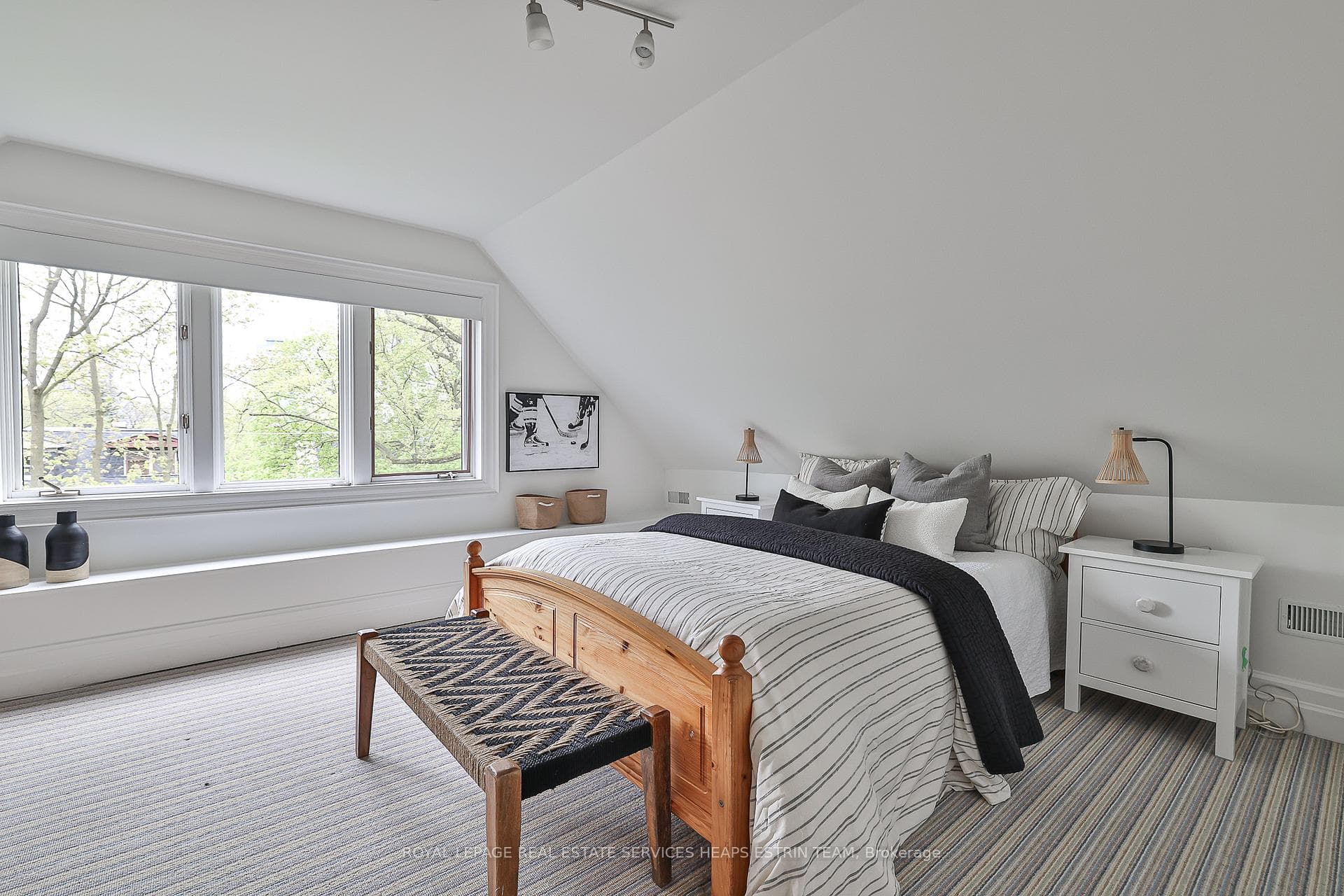 208 Cottingham Street photo 28