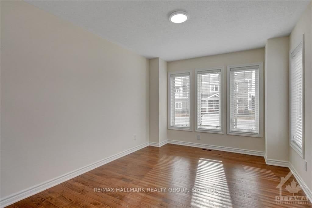 755 MALOJA Way photo 6