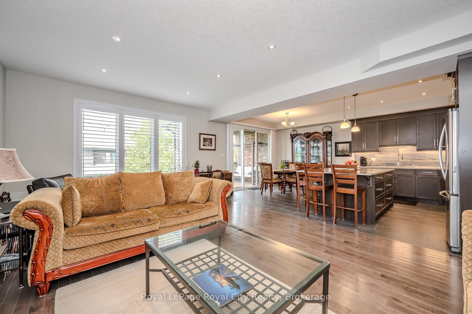 254 Gosling Gardens Unit 26 photo 5