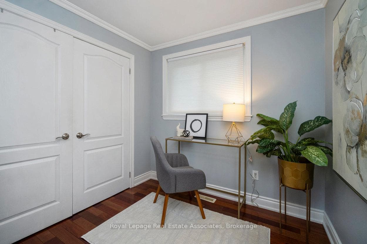 34 Irwin Crescent photo 26