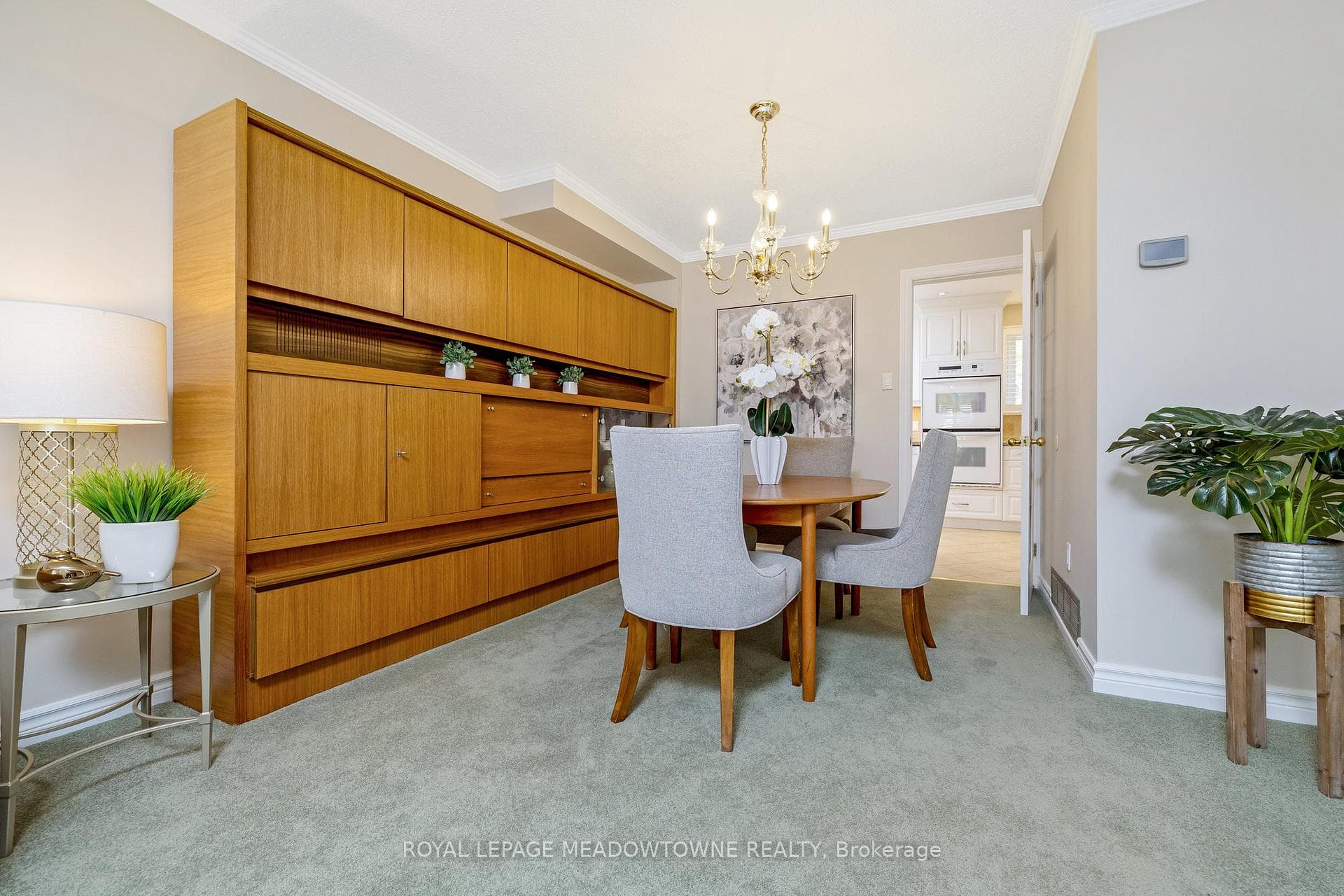 27 Lorne Scots Drive photo 13