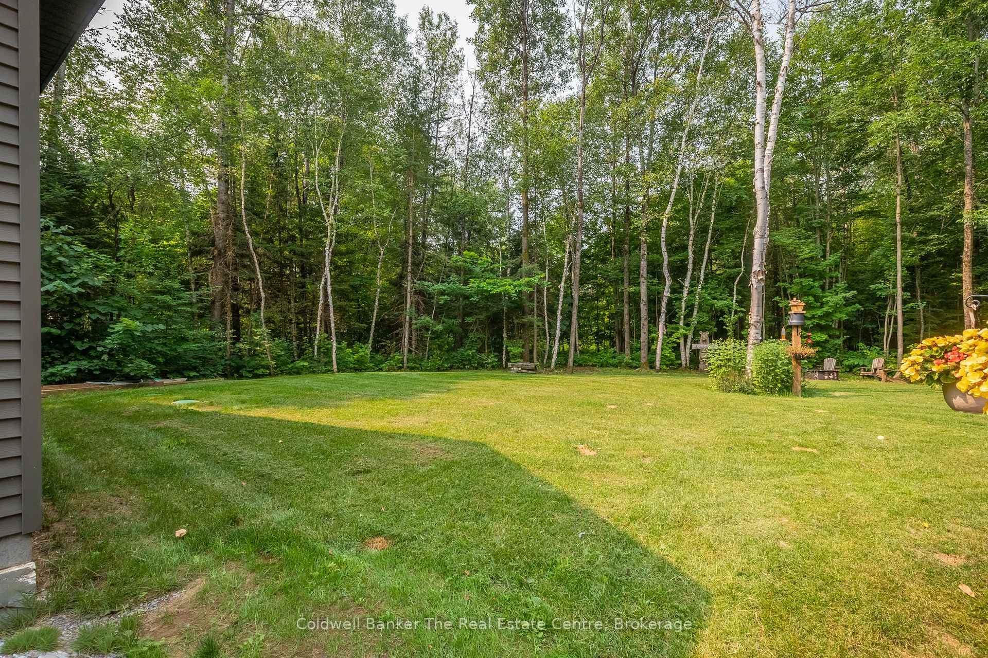 78 Glencairn Crescent photo 43