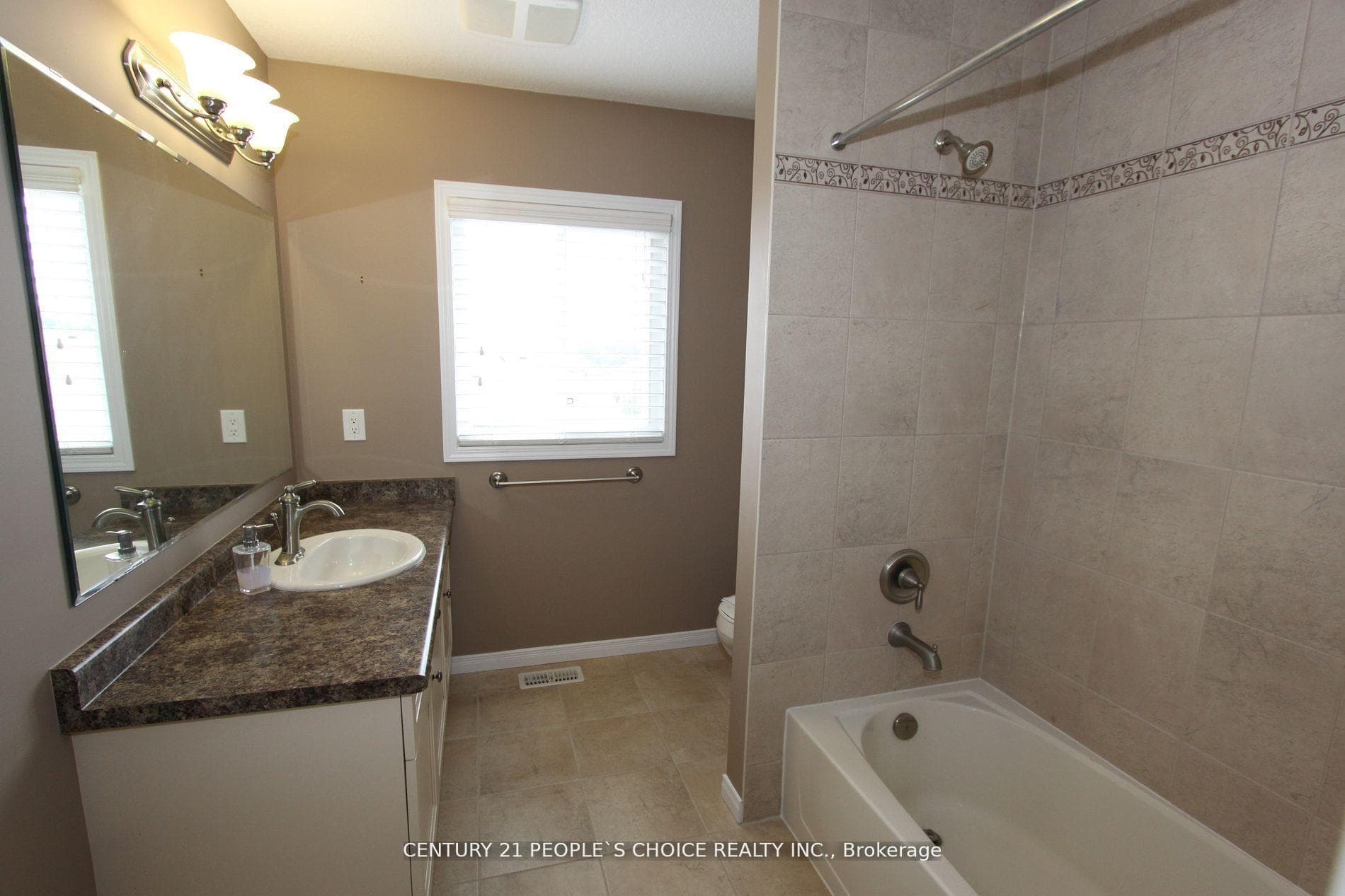 40 Sorrento Street Unit Upper photo 27