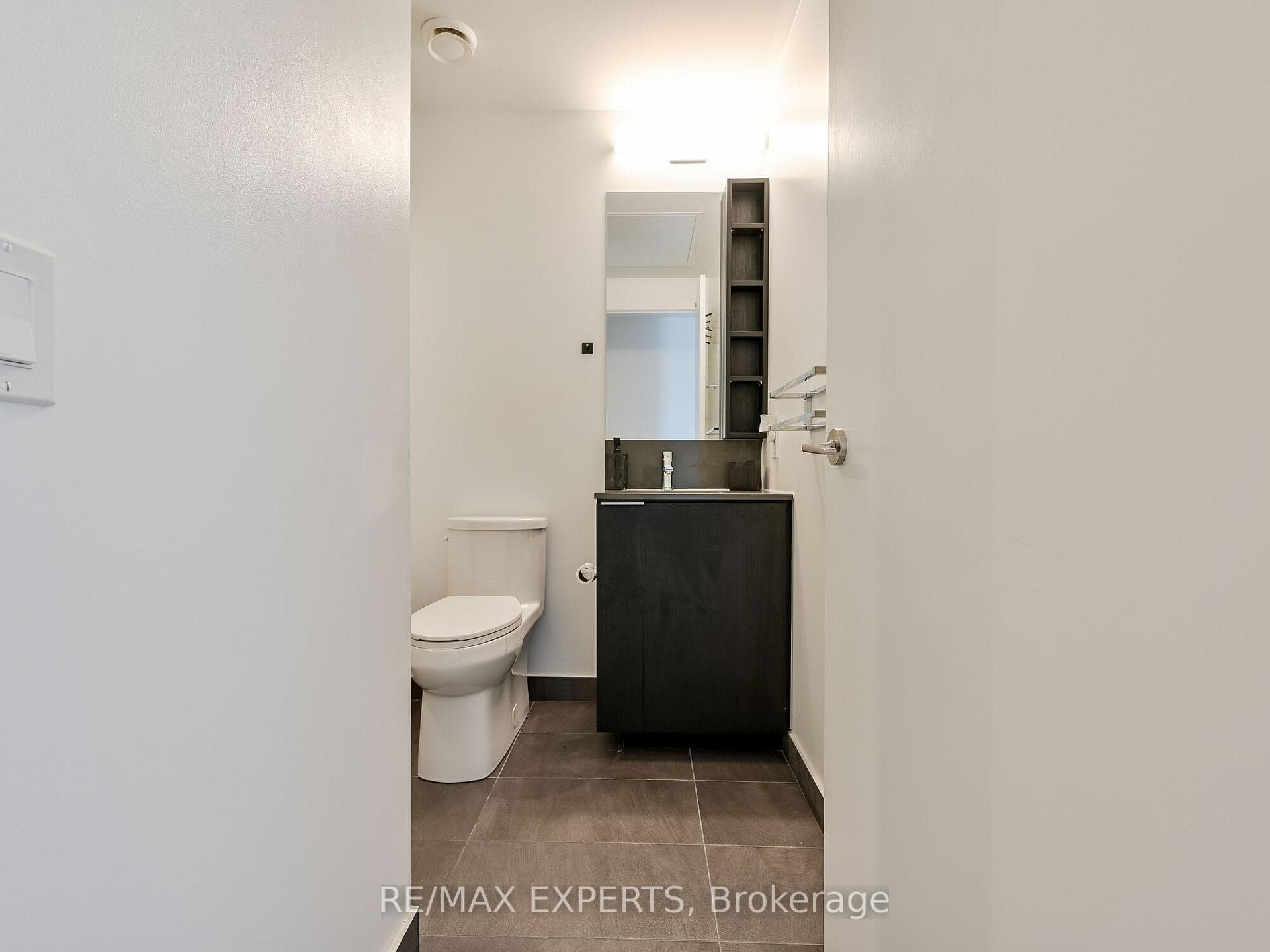 1000 Portage Parkway Unit 1815 photo 27