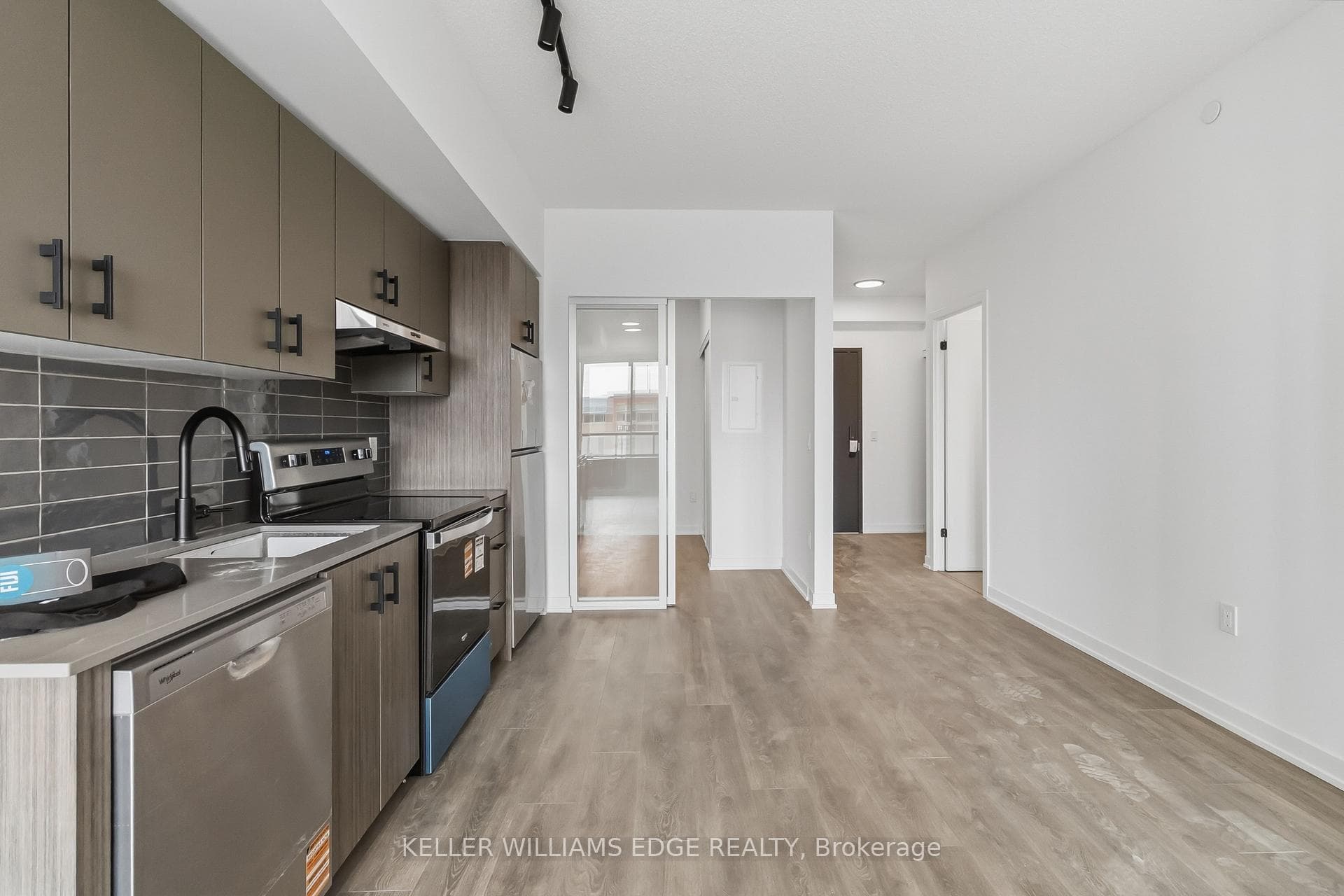 4878 Powers Common Unit 224 photo 10