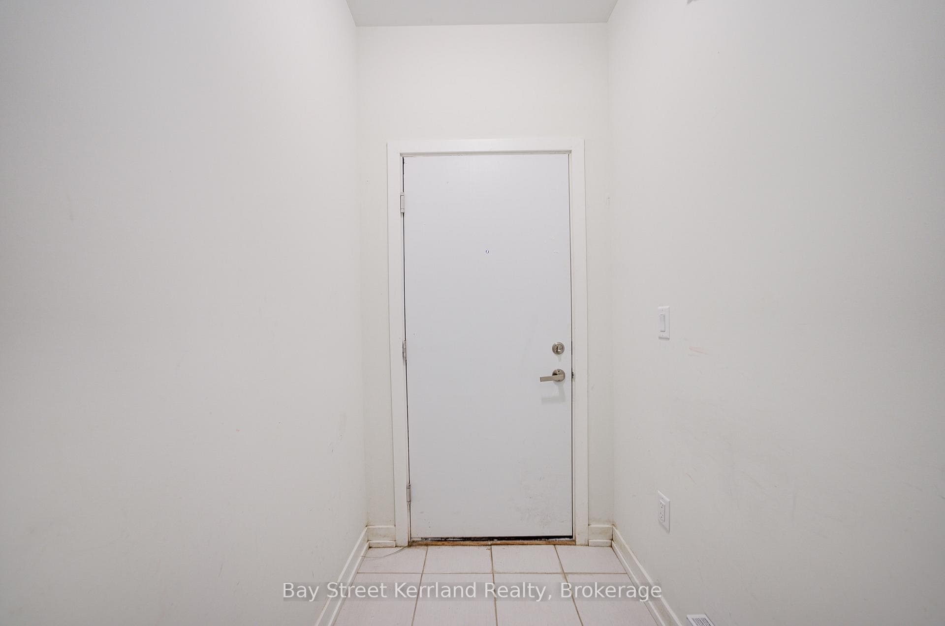 3546 Colonial Drive Unit 19 photo 3