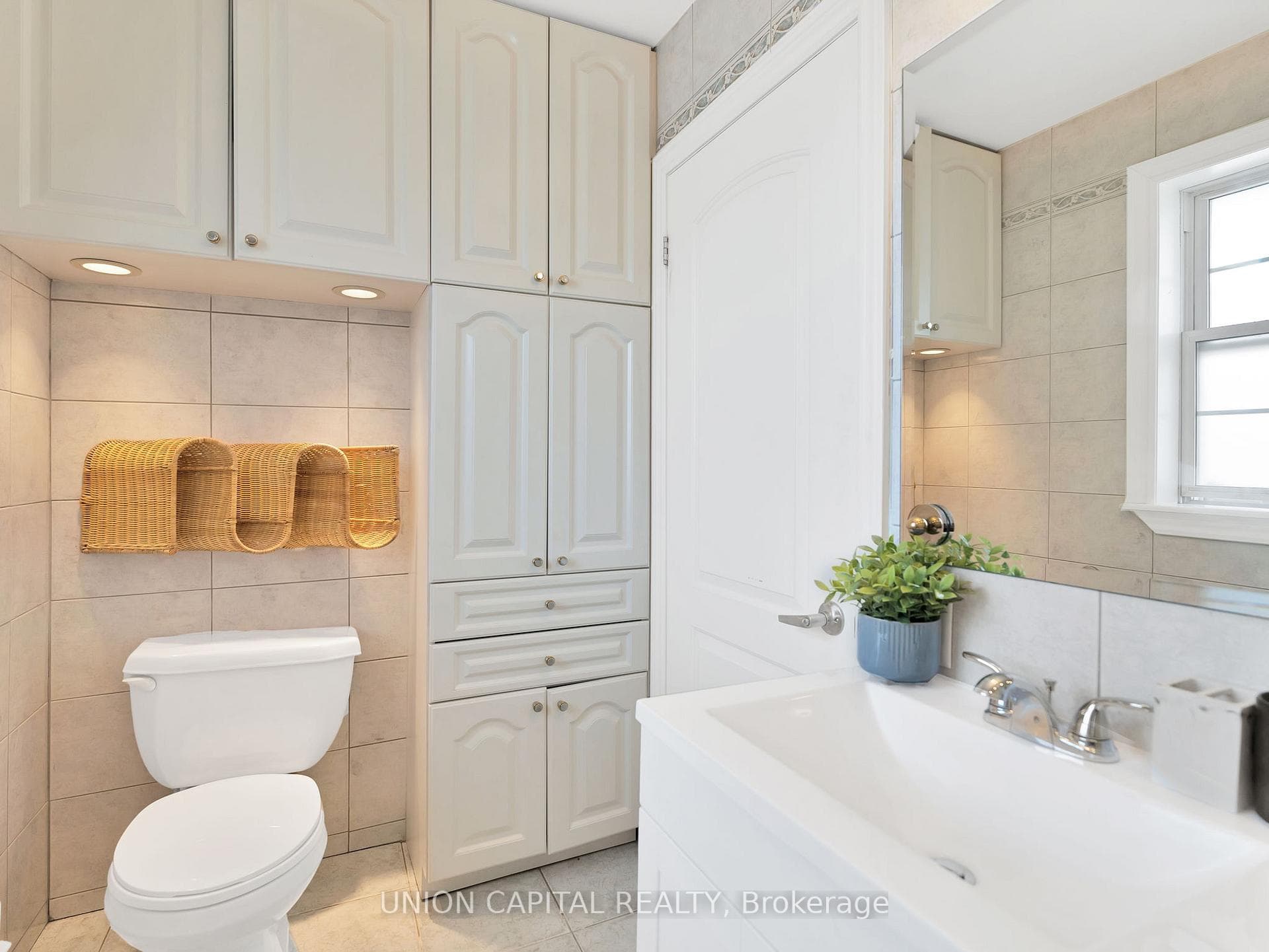35 Glen Echo Road photo 25