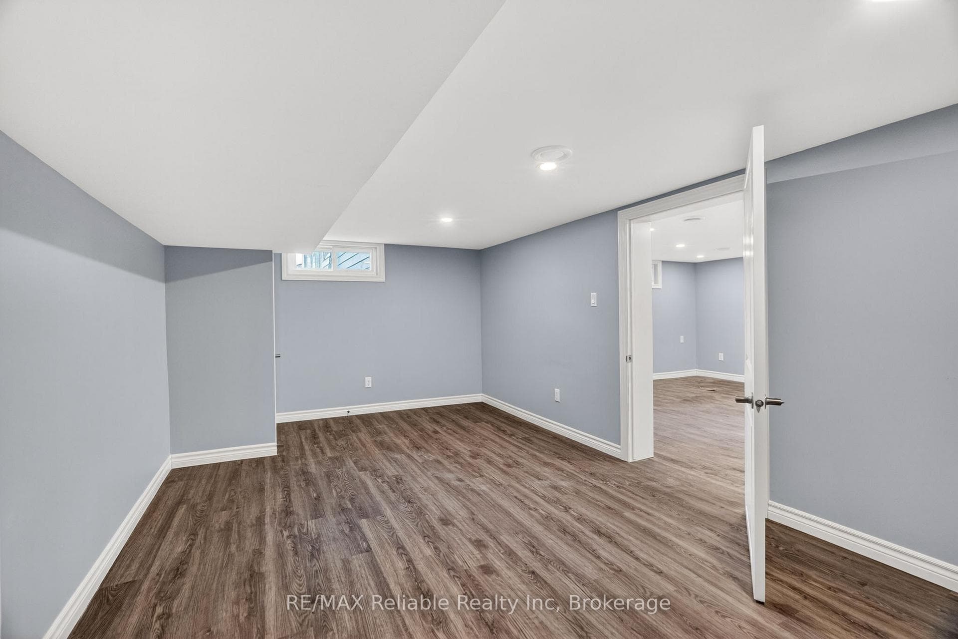 182 Jarvis Street photo 27