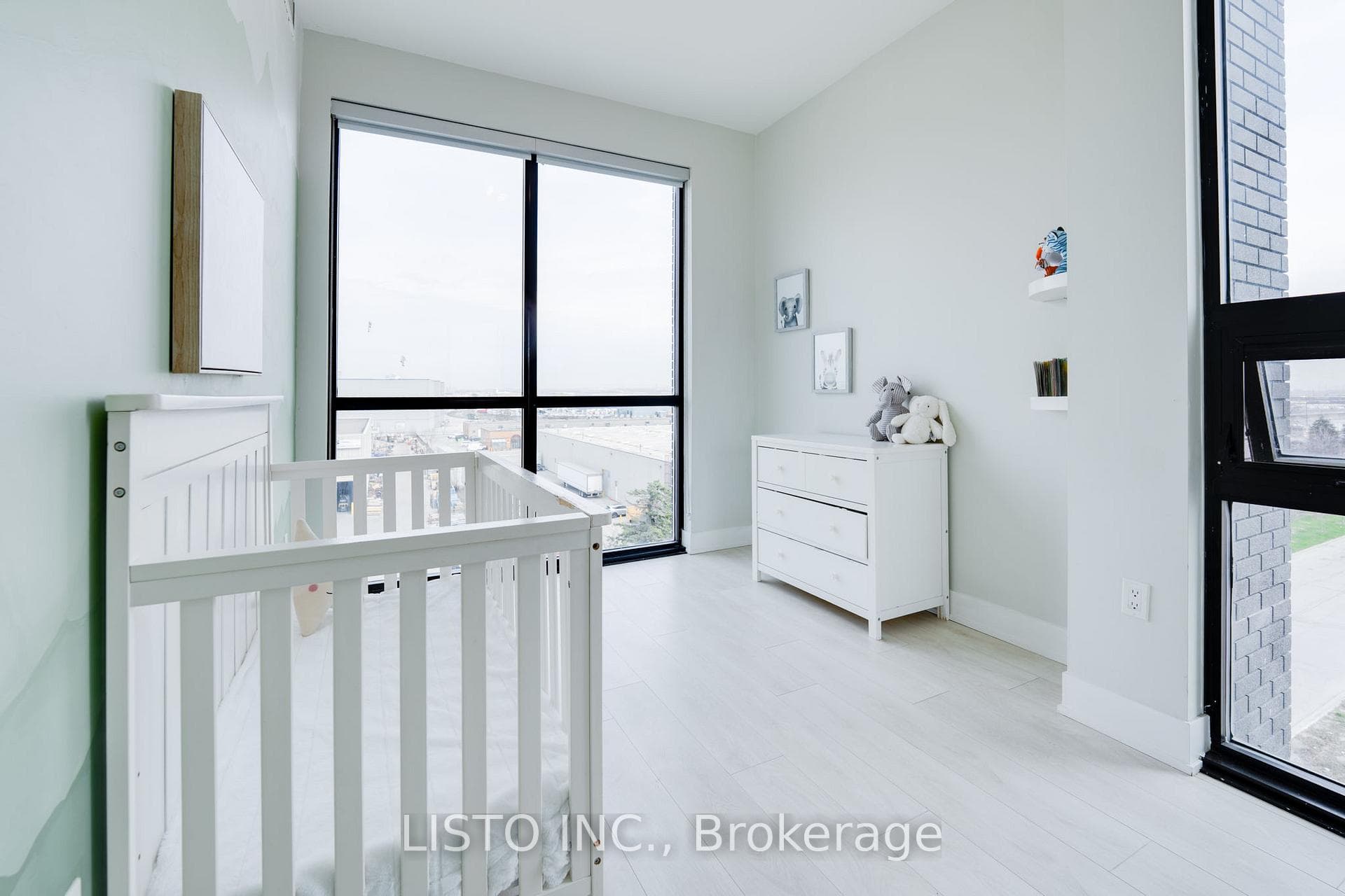 2908 Highway 7 Road Unit 523E photo 8