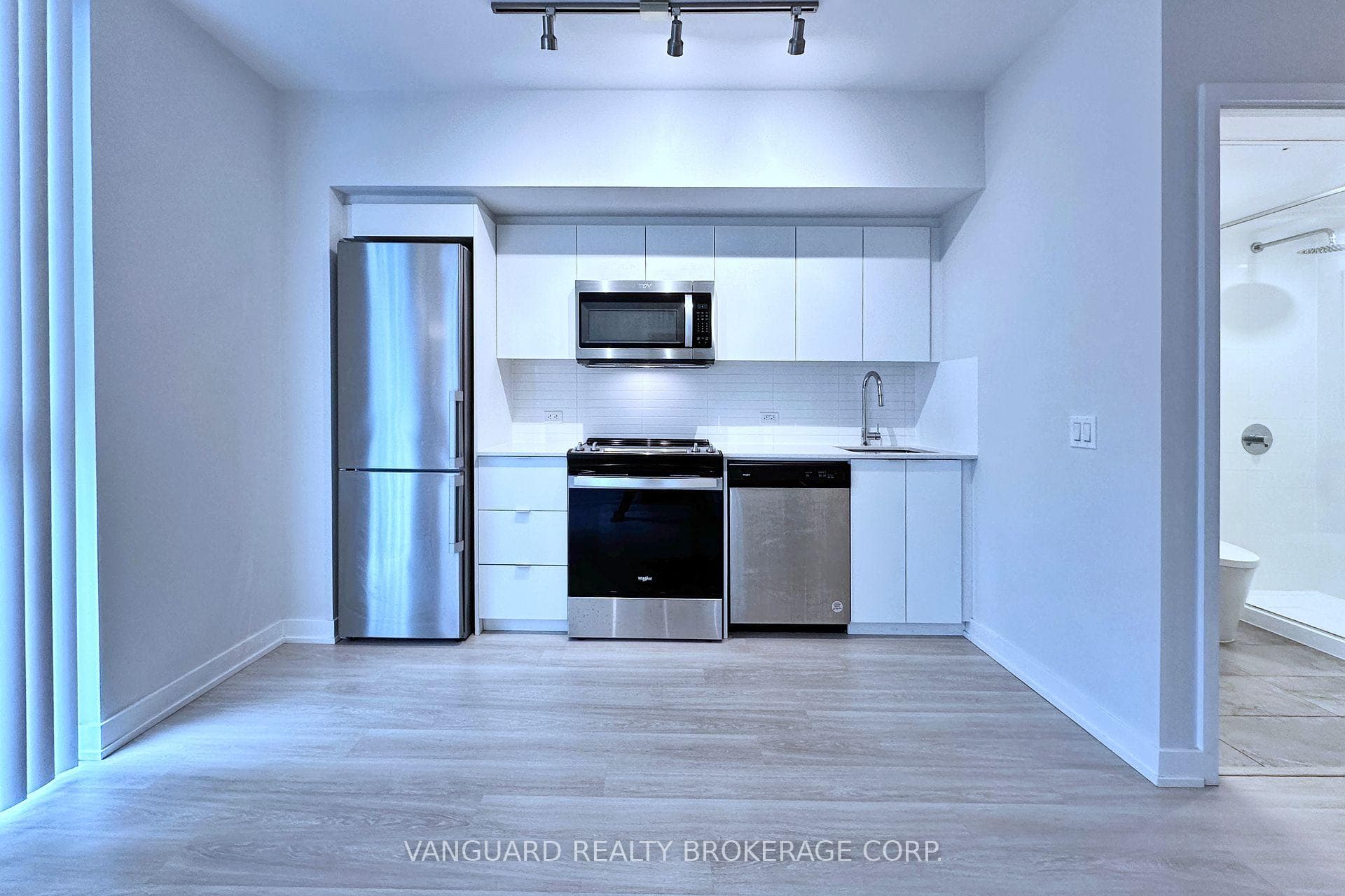 30 Tretti Way Unit 1005 photo 3