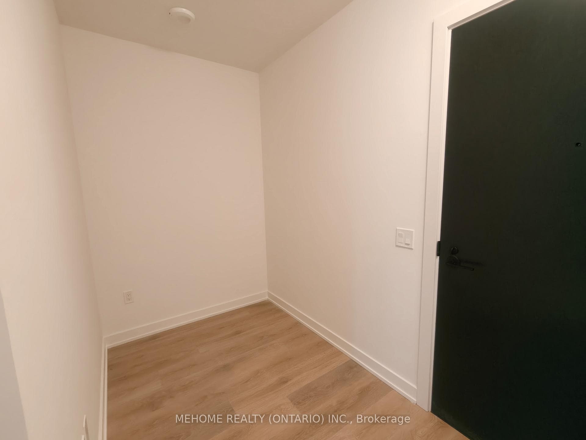 117 Broadway Avenue Unit 622 photo 9