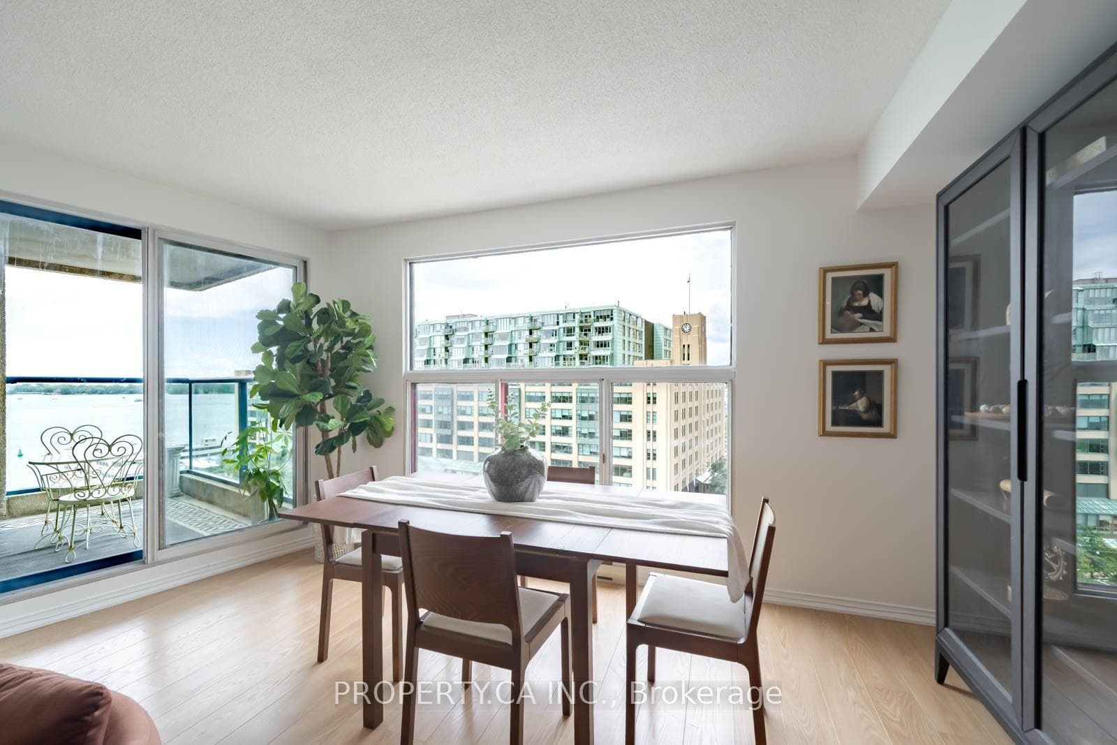 77 Harbour Square Unit 1111 photo 13