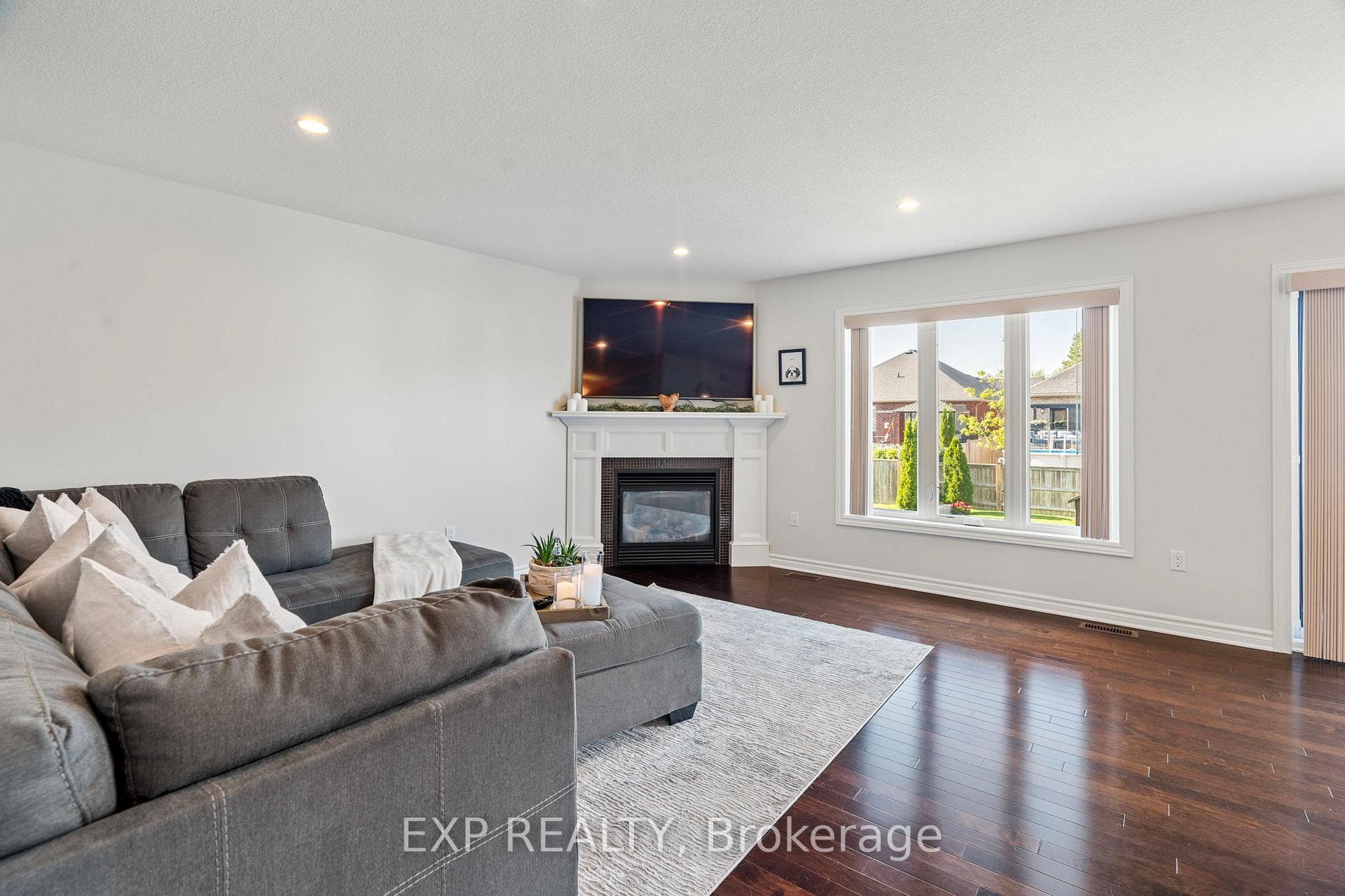170 Watson Street photo 8