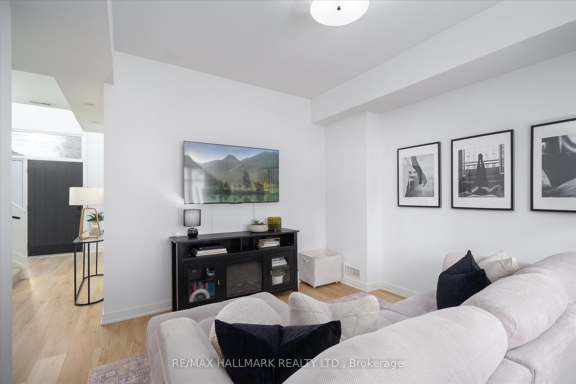 53 Wood Street photo 13