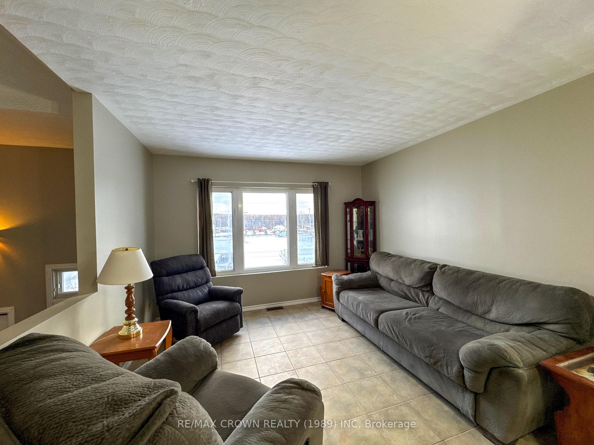 129 Front Street photo 4