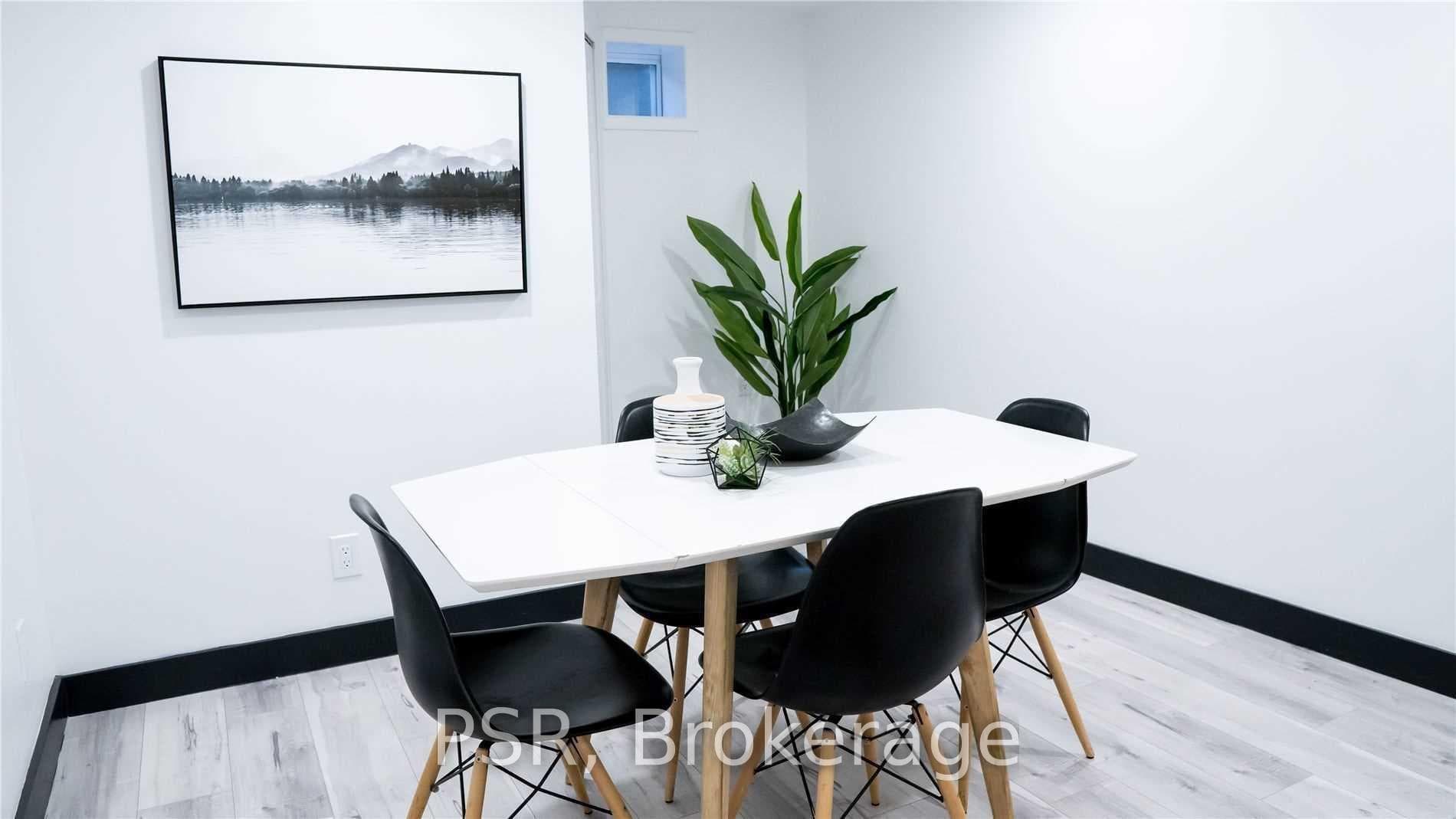2 Blackthorn Avenue Unit 20 photo 12