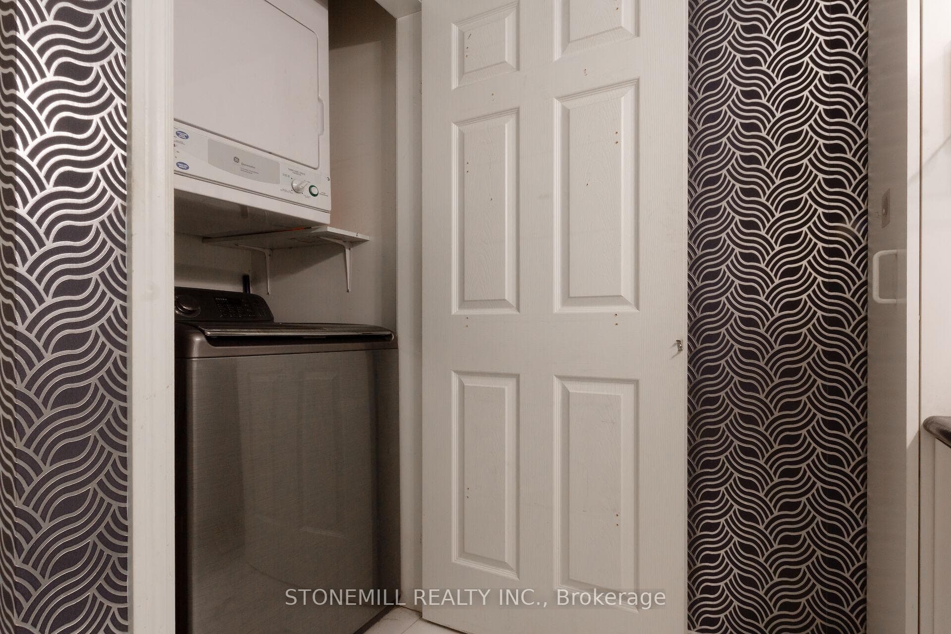 1480 Bishops Gate Unit 207 photo 23