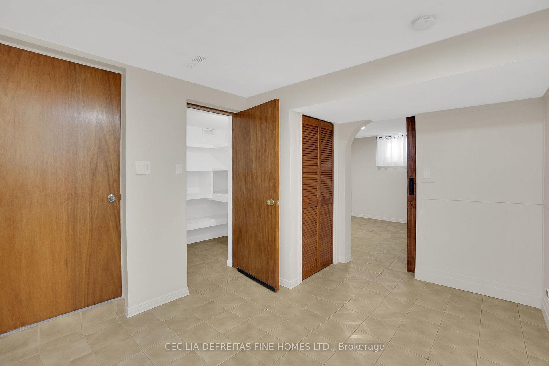 39 Airdrie Drive photo 5