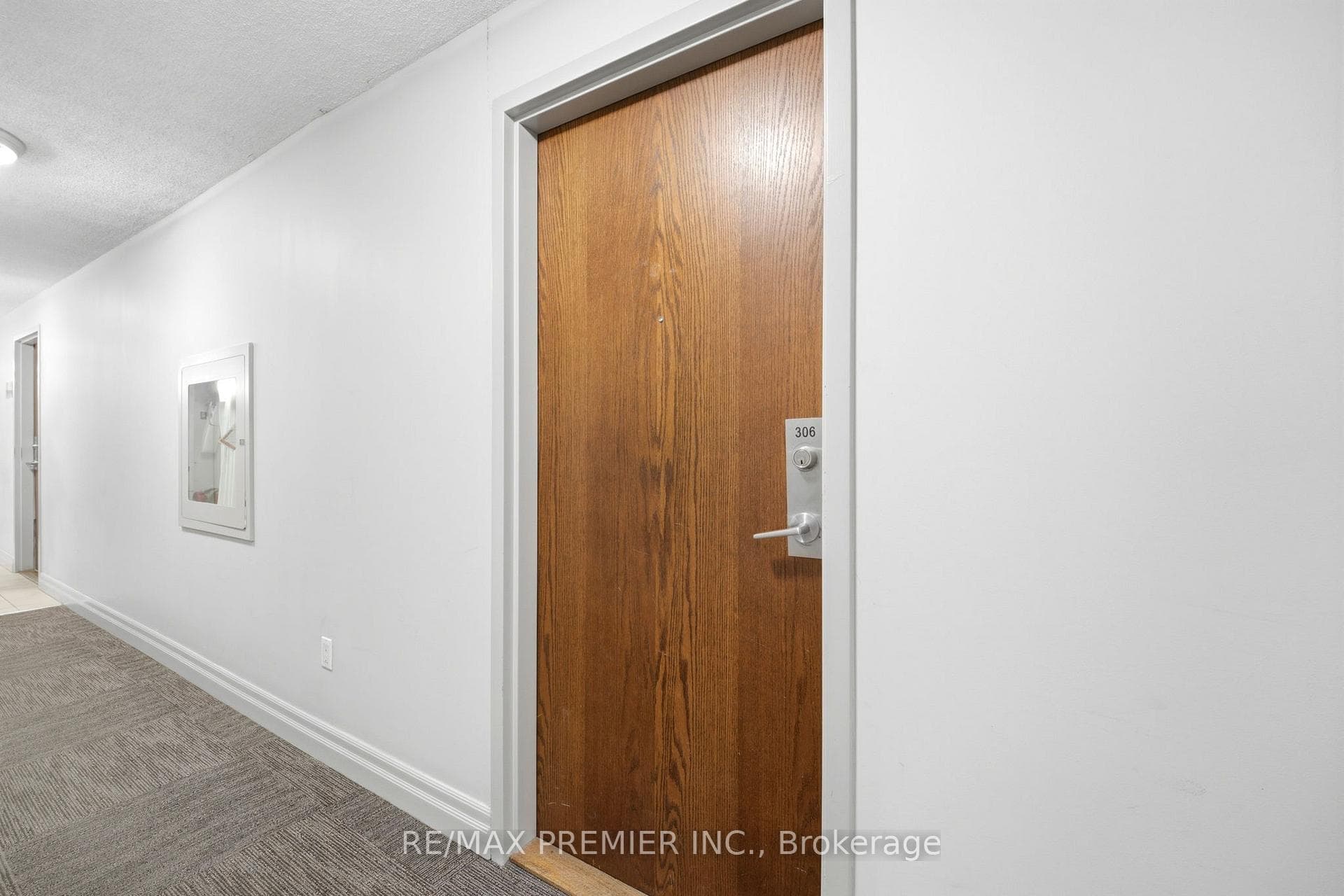 2772 Keele Street Unit 306 photo 3