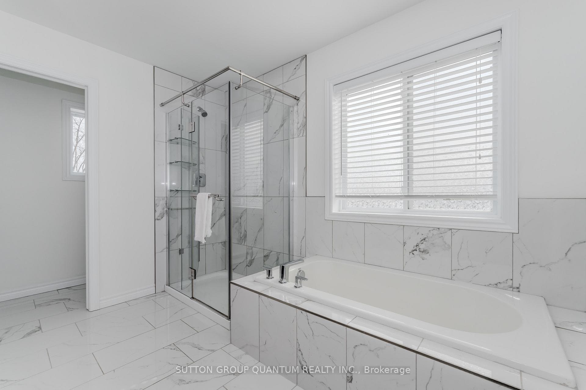 2051 Gough Avenue photo 21