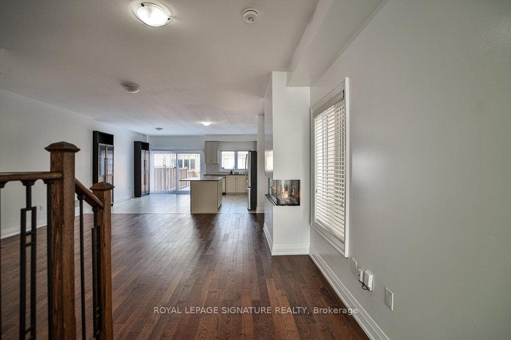 25 Lollard Way photo 8
