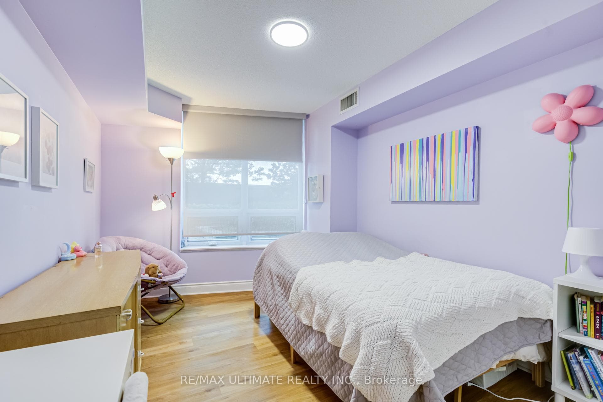 25 Greenview Avenue Unit 319 photo 19