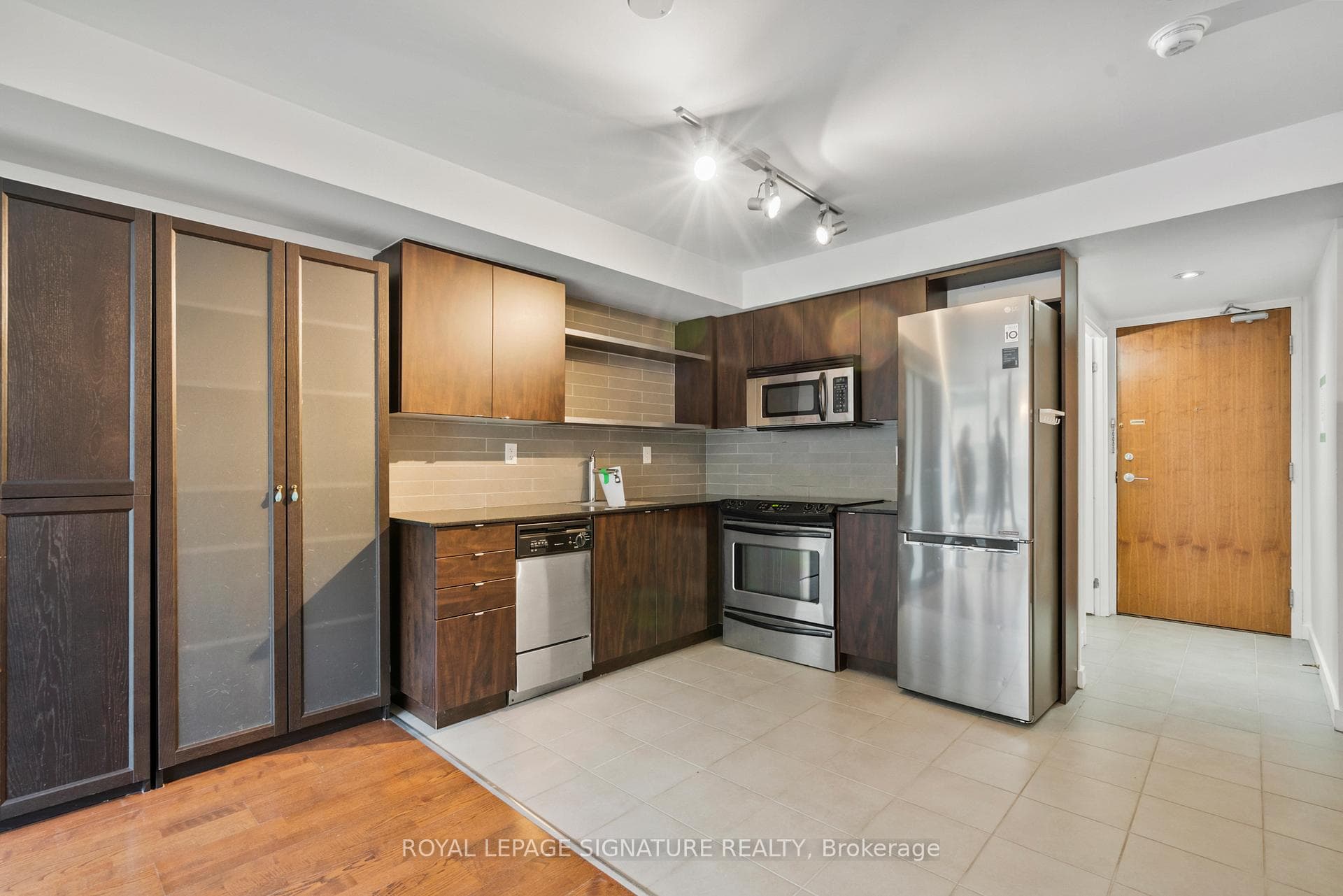 33 Lombard Street Unit 201 photo 8