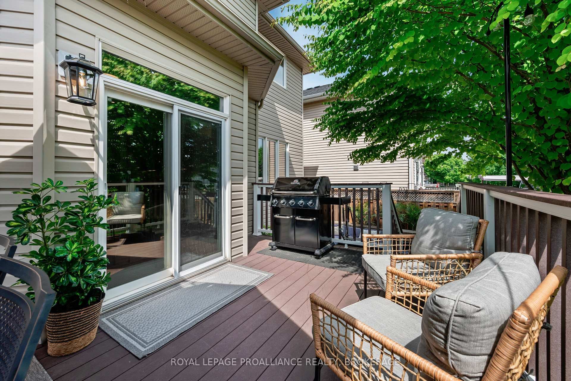 414 Cavendish Crescent photo 44