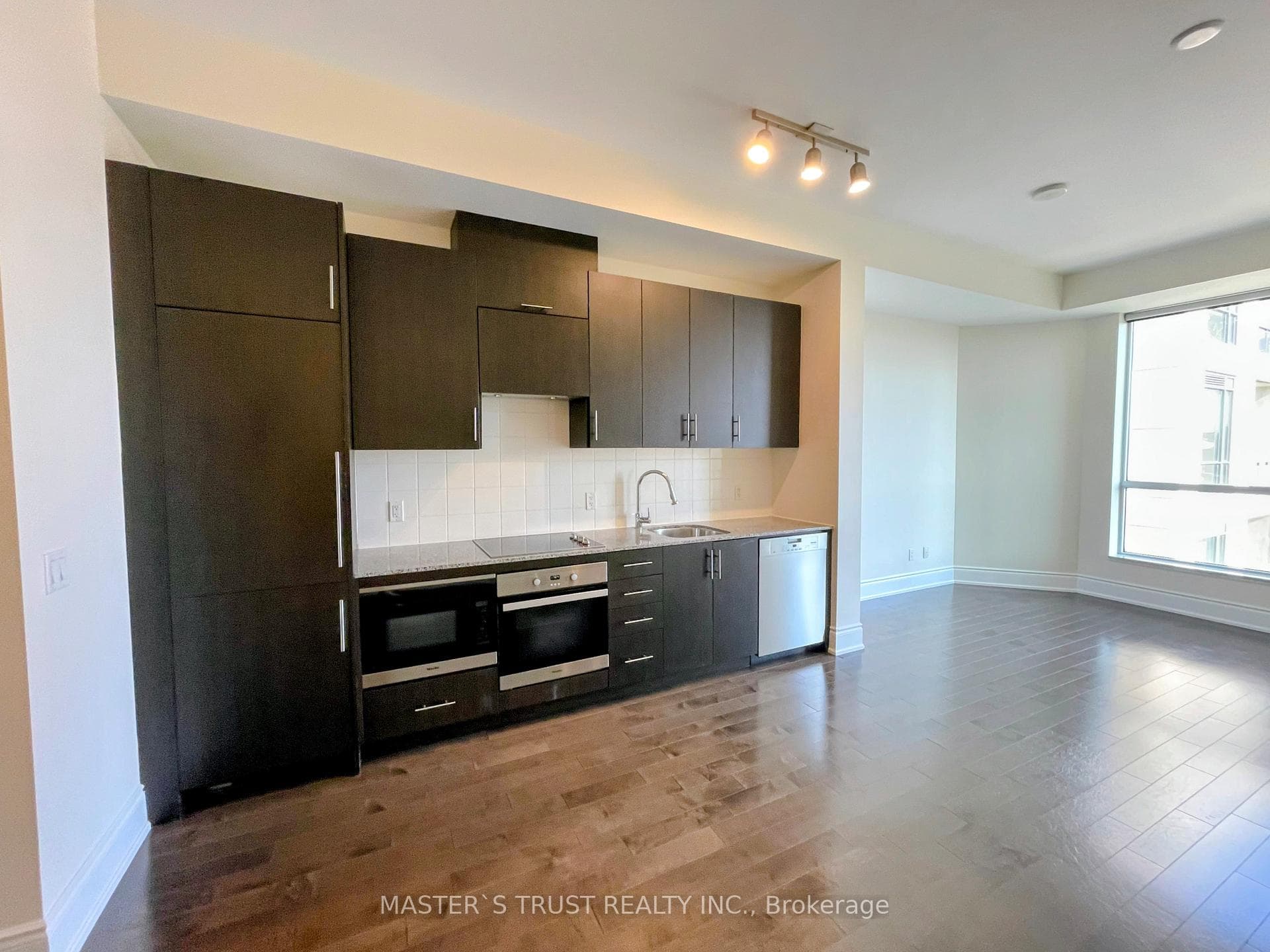 23 Glebe Road Unit 917 photo 6