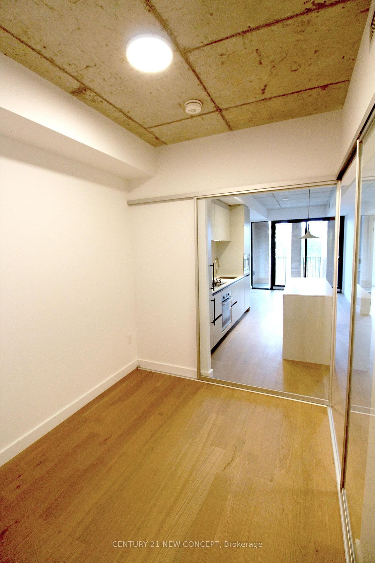 1720 Bayview Avenue Unit 324 photo 8