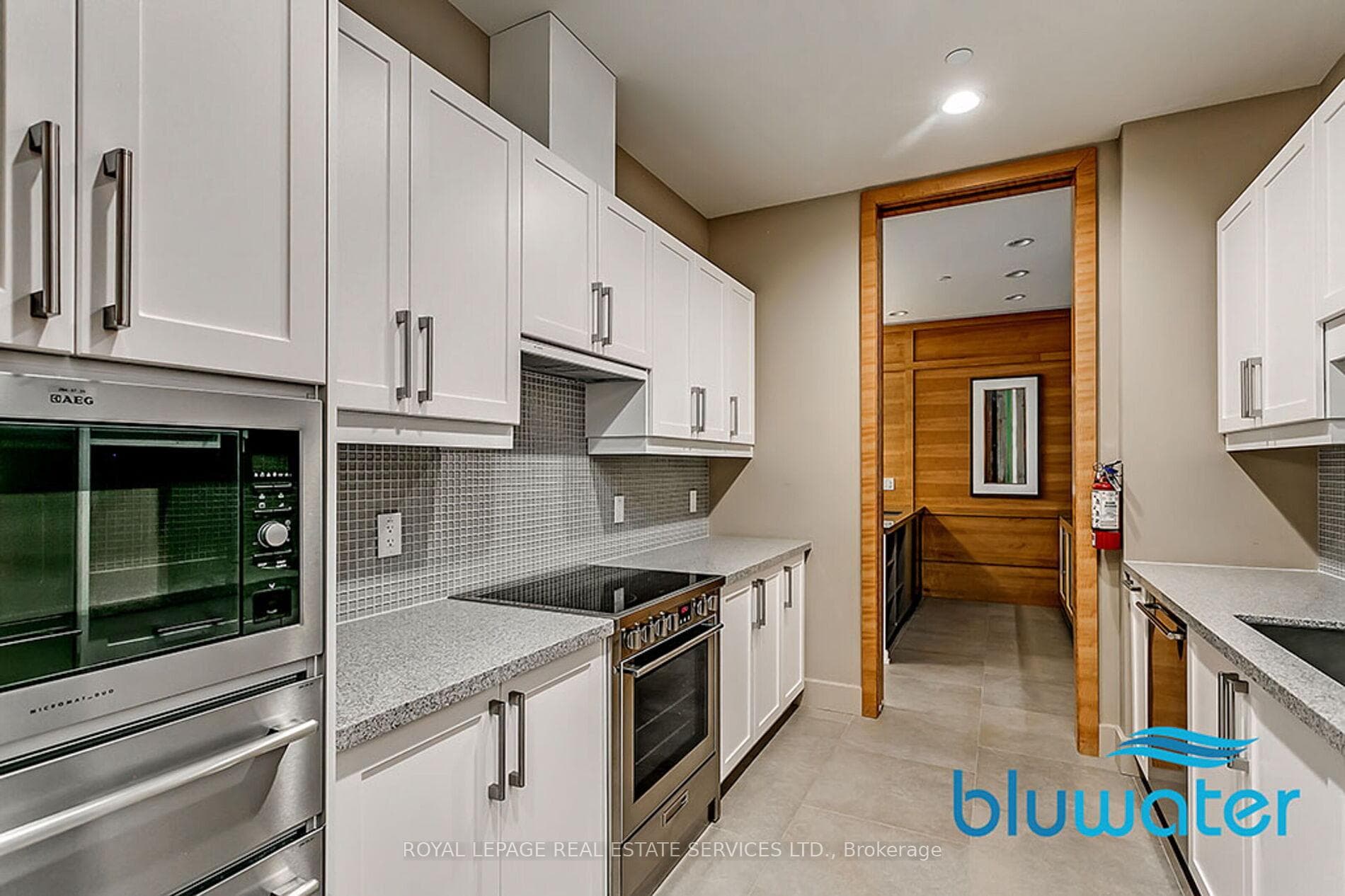 3500 Lakeshore Road Unit 406 photo 30