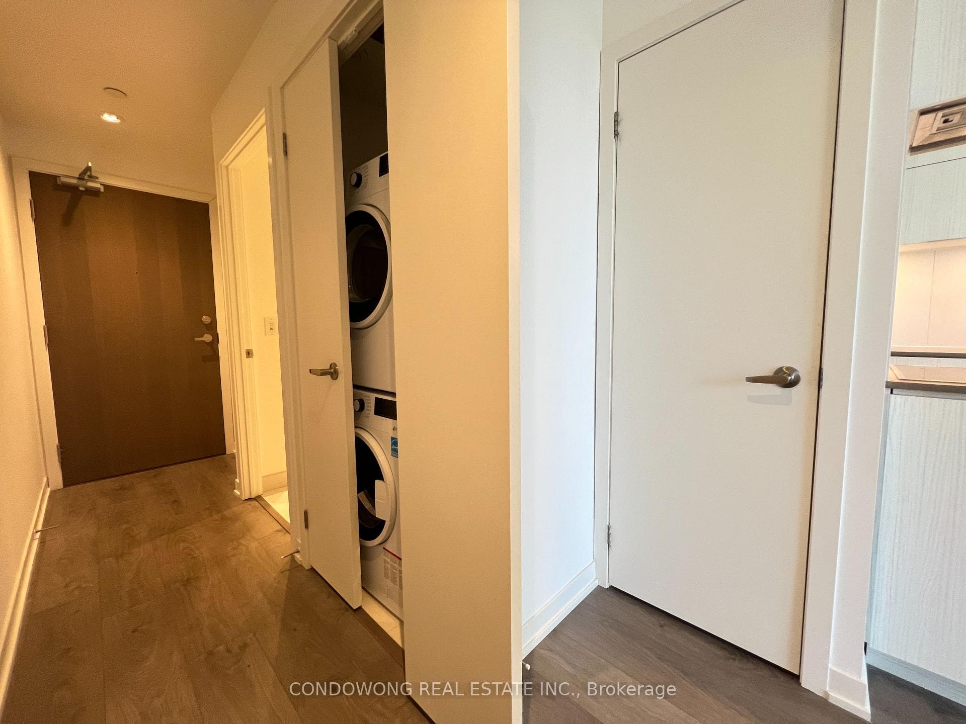 20 Richardson Street Unit 2706 photo 9