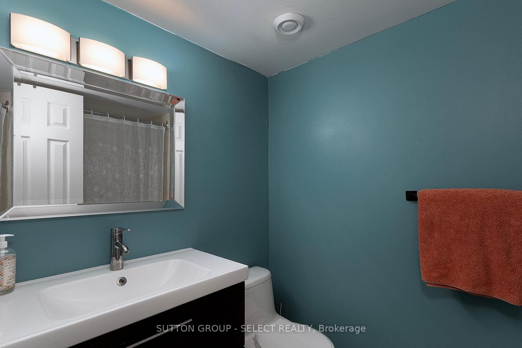 363 Colborne Street Unit 304 photo 21