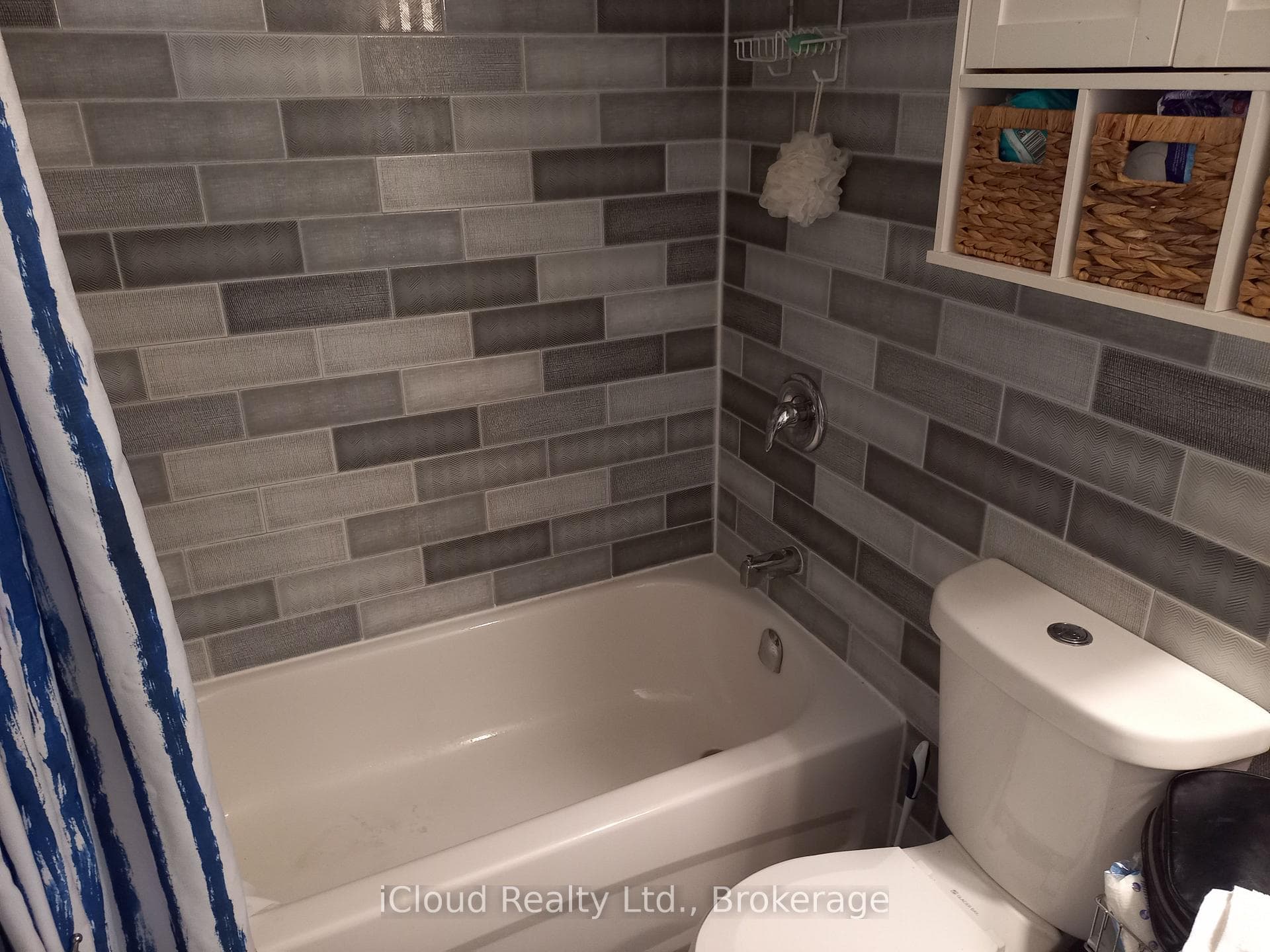 390 Dixon Road Unit 806 photo 6