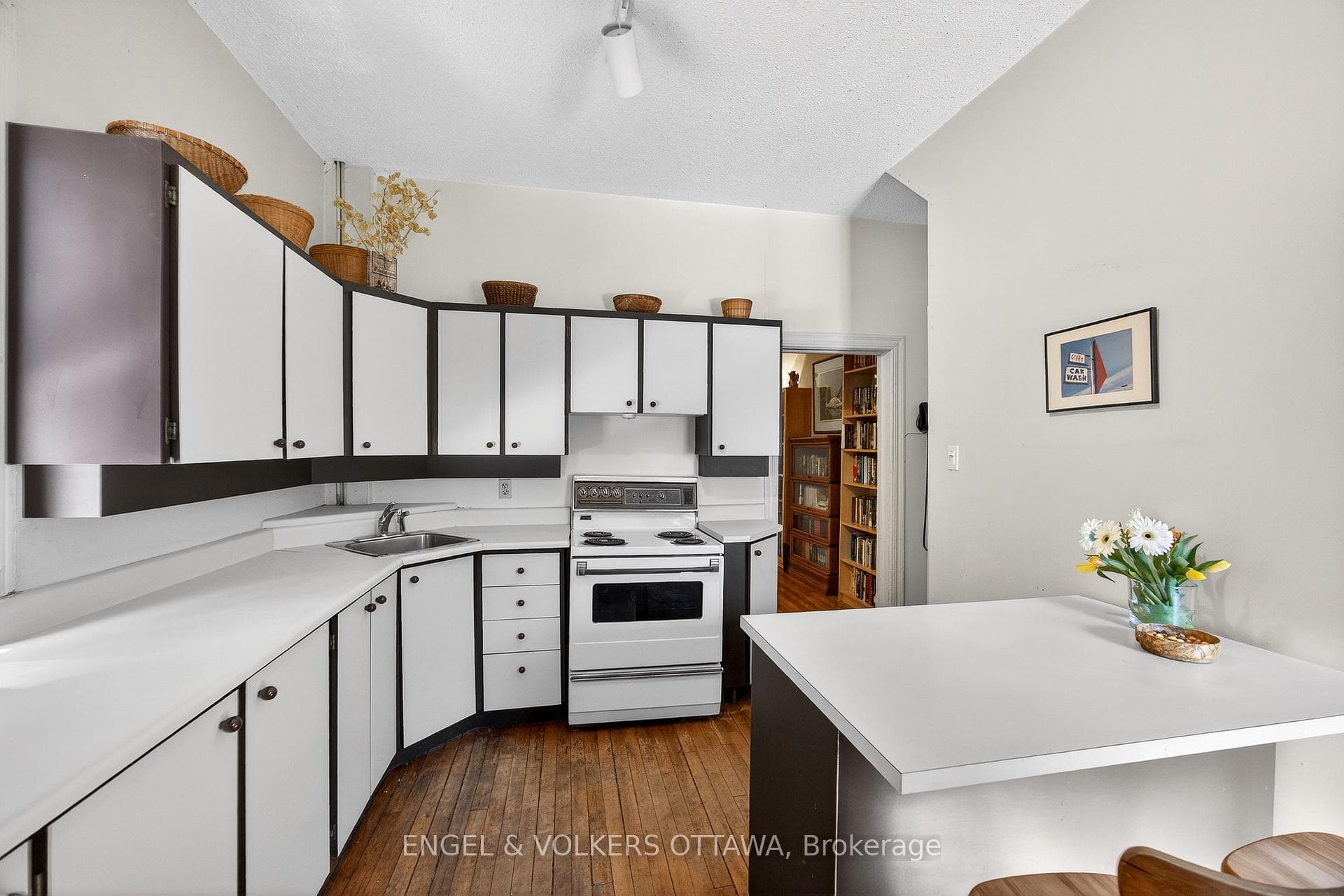 70 Fourth Avenue photo 20