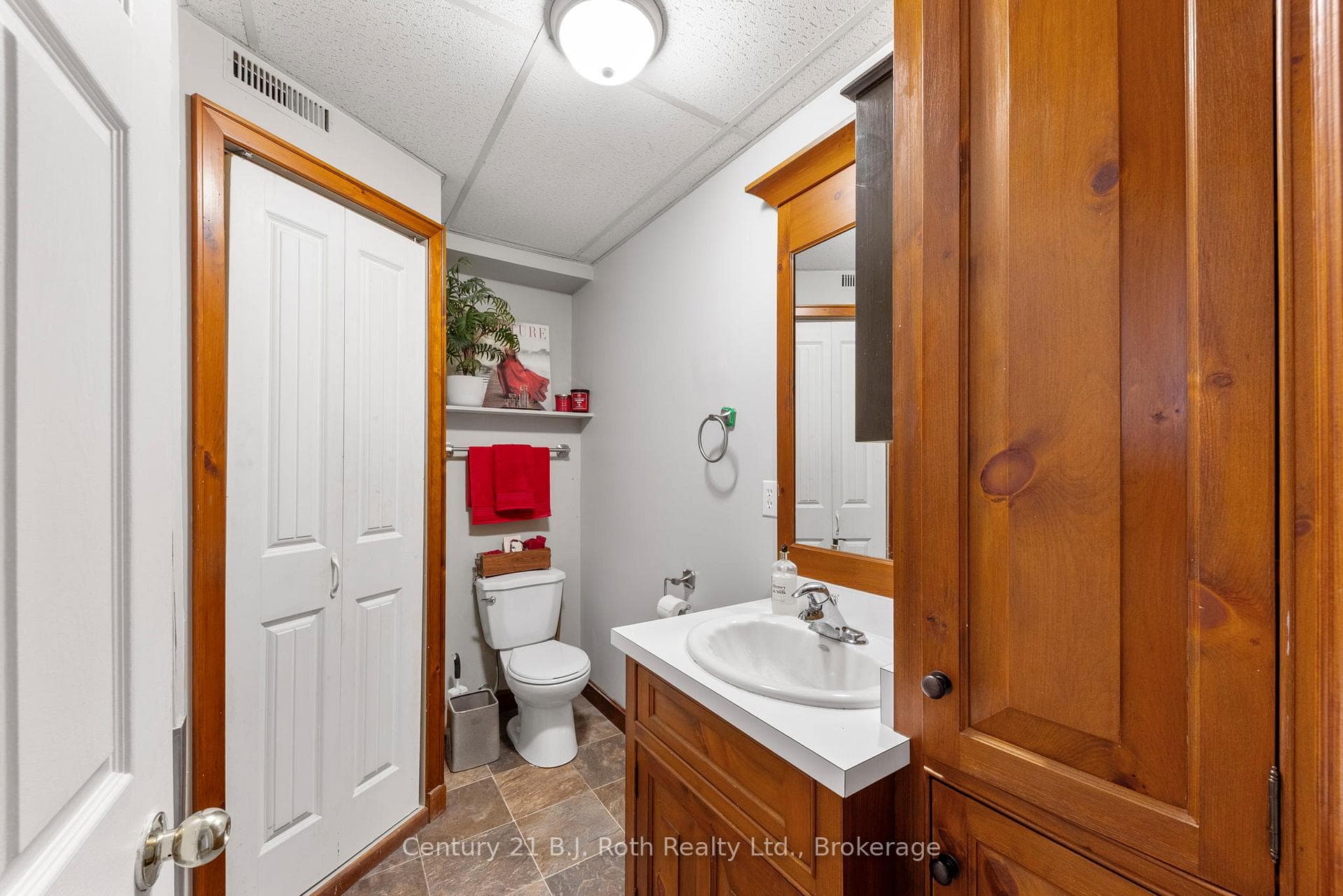 60 Lepage Drive photo 29